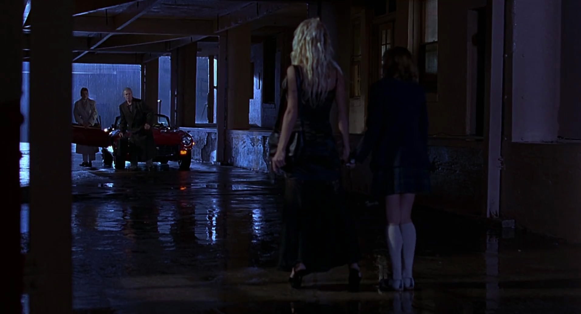 Barb Wire (1996) screencap 747