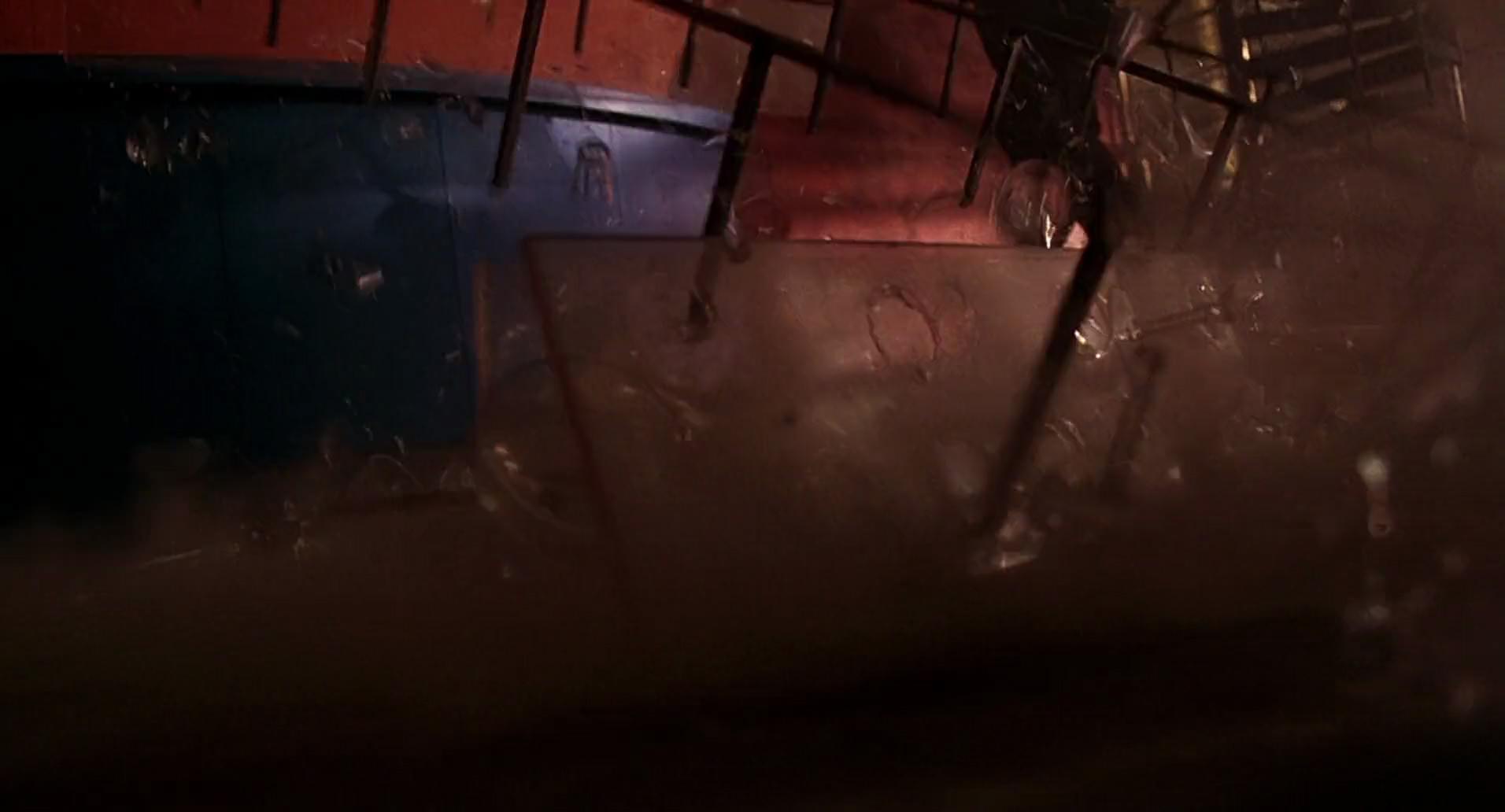 Barb Wire (1996) HD screenshot 7472