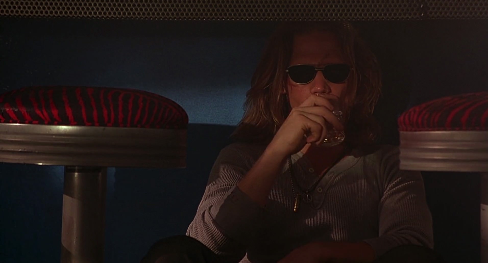 Barb Wire (1996) HD screenshot 7487