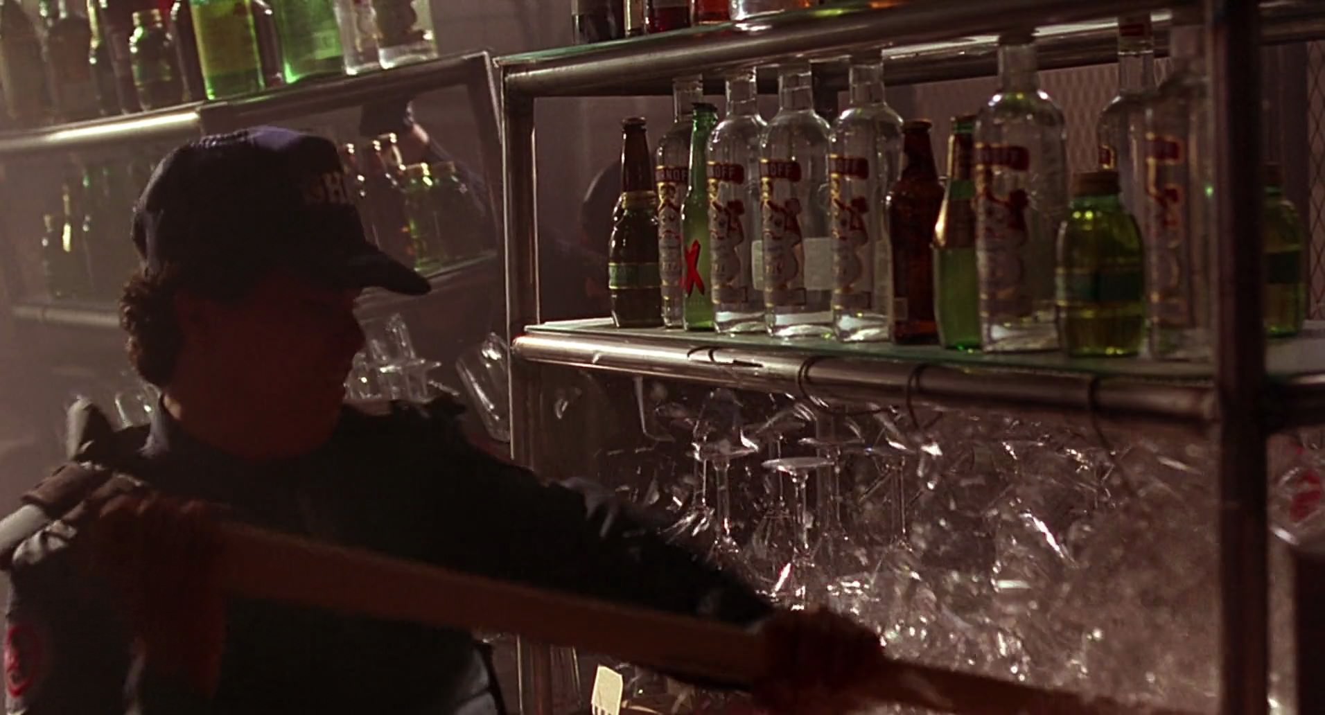 Barb Wire (1996) HD screenshot 7490