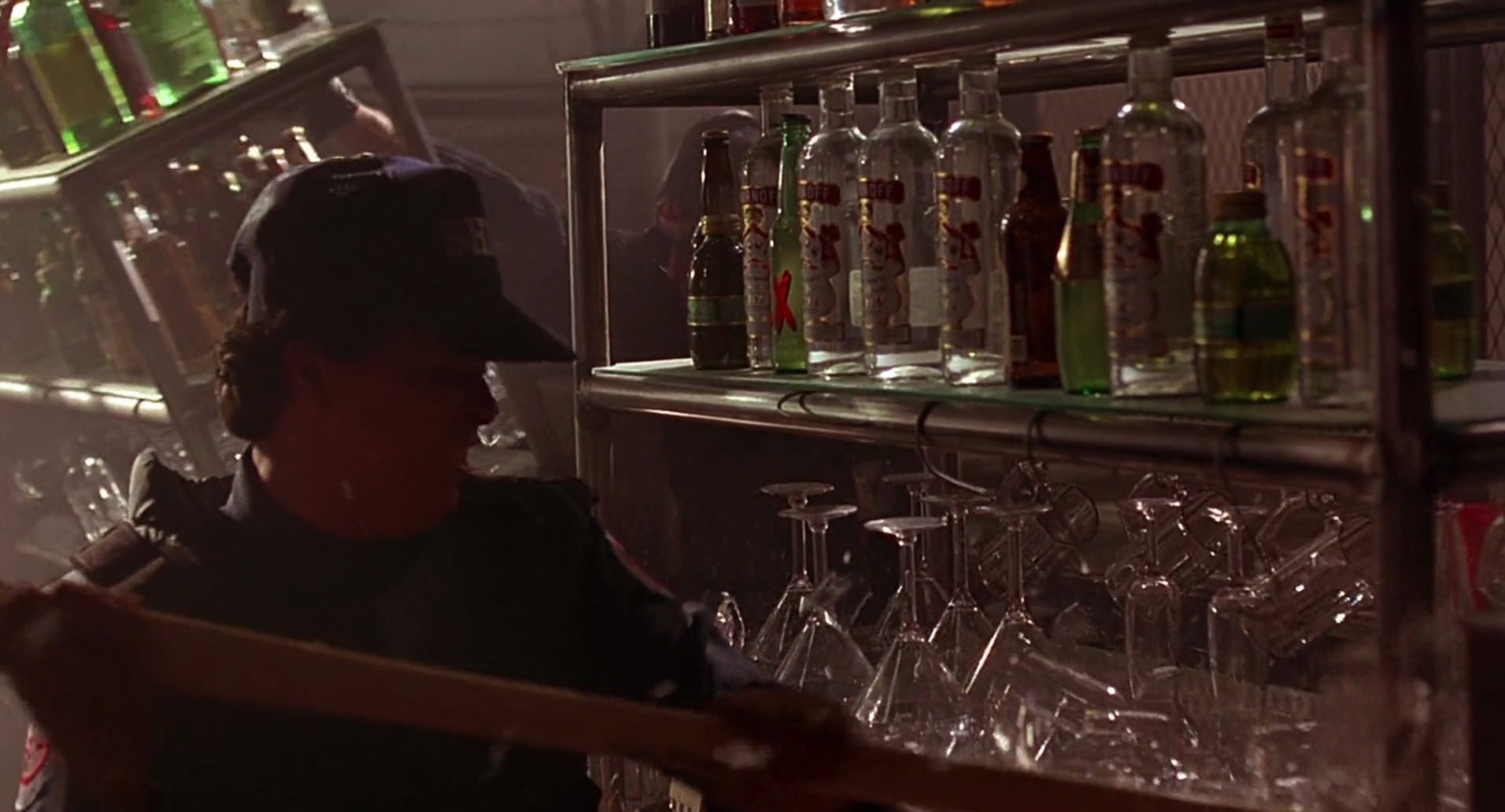 Barb Wire (1996) screencap 7491