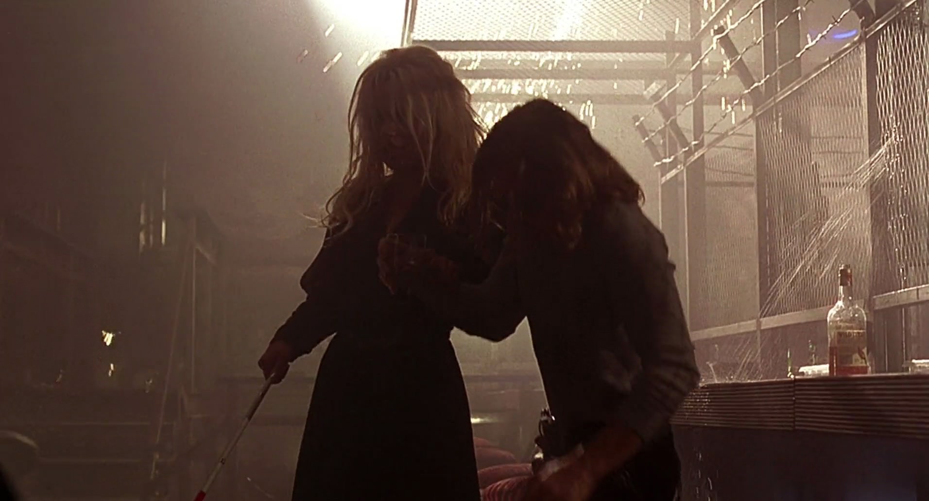 Barb Wire (1996) screencap 7503