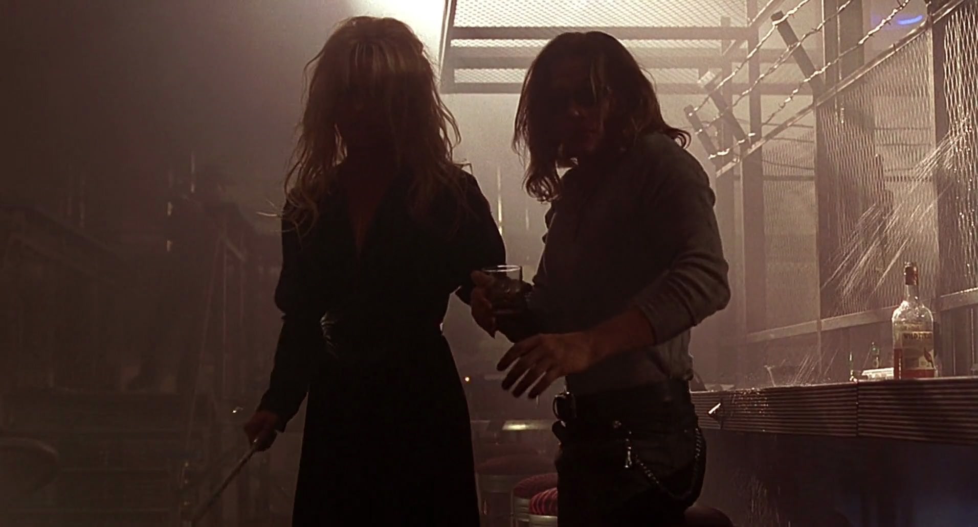 Barb Wire (1996) HD screenshot 7505