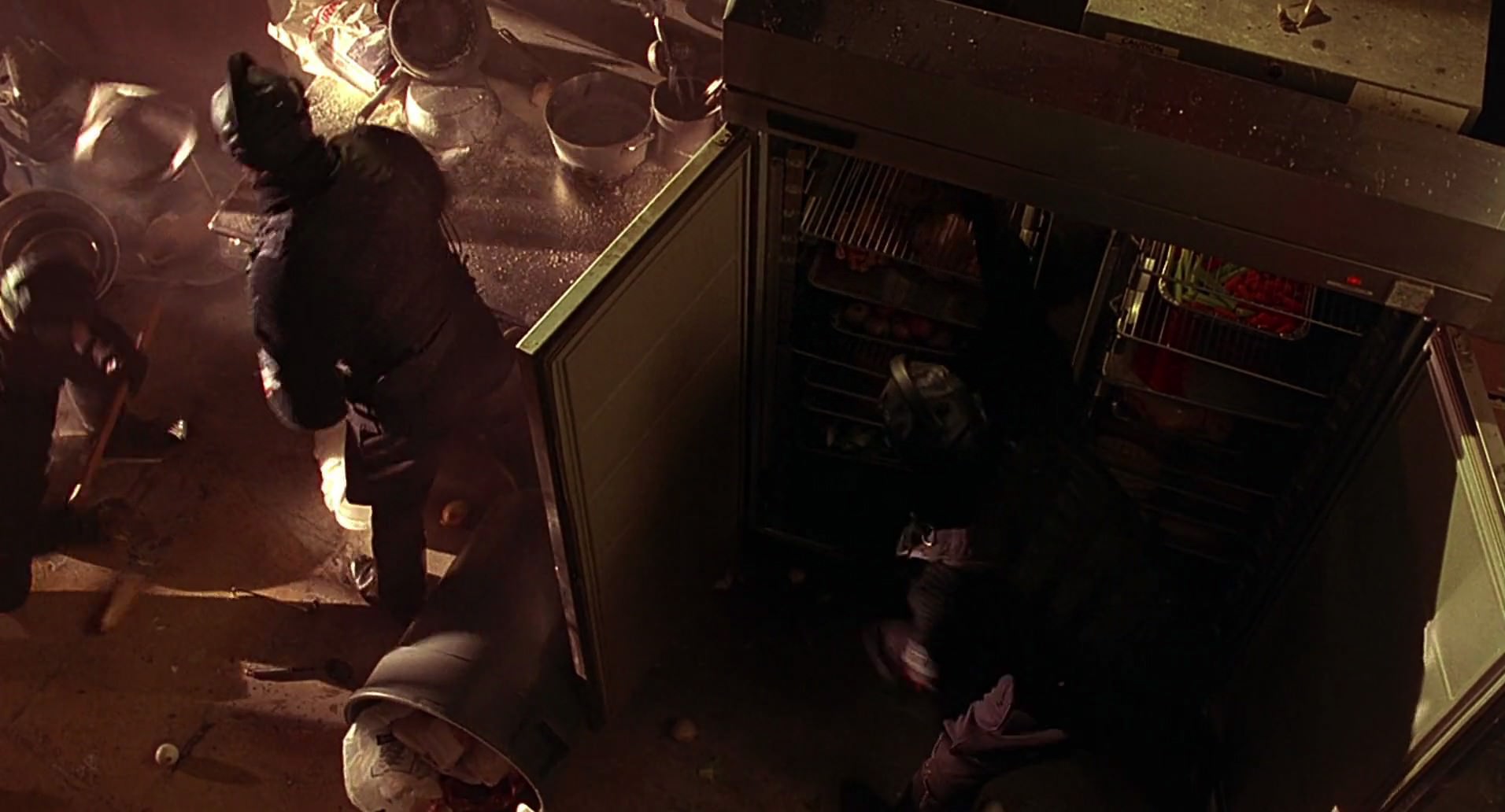 Barb Wire (1996) HD screenshot 7526