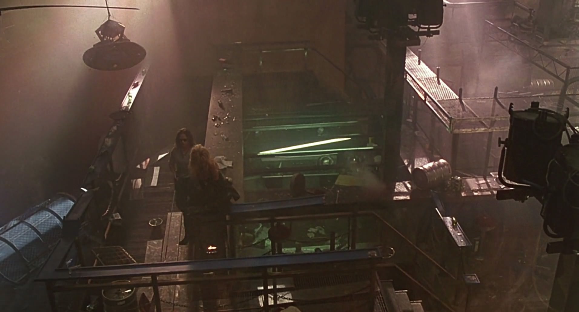 Barb Wire (1996) screencap 7548