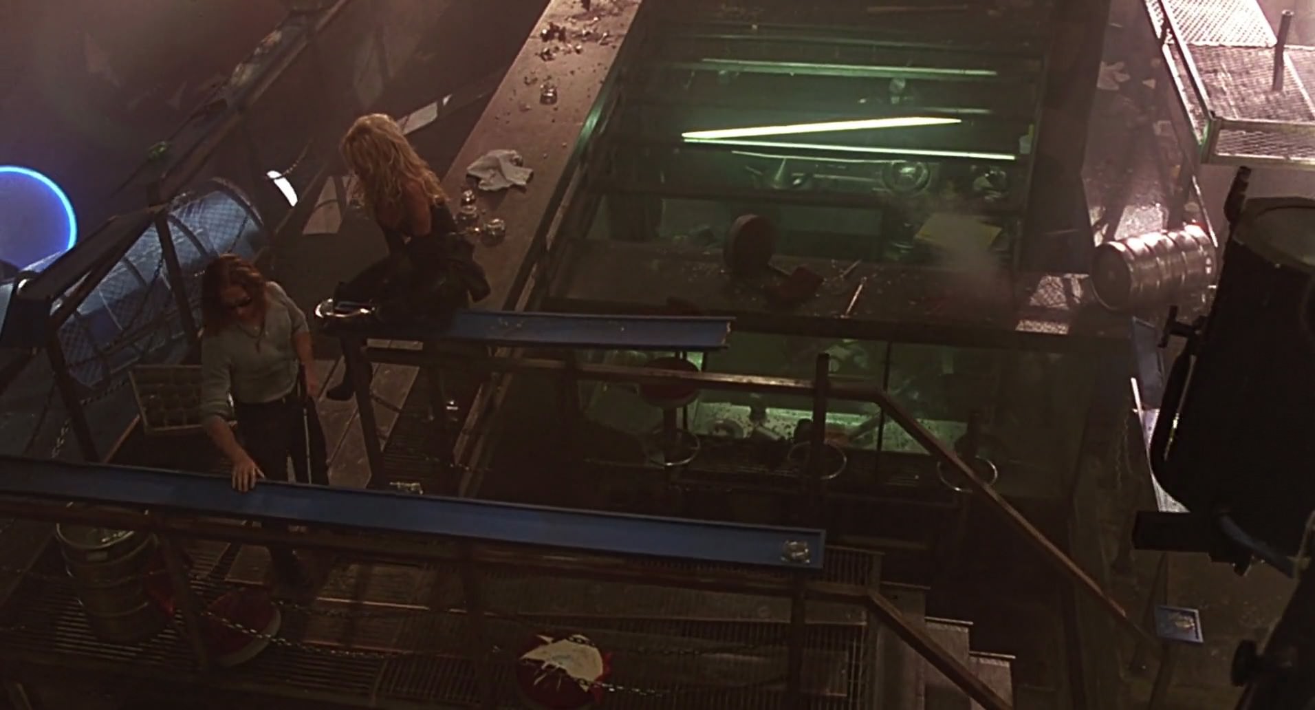 Barb Wire (1996) HD screenshot 7559