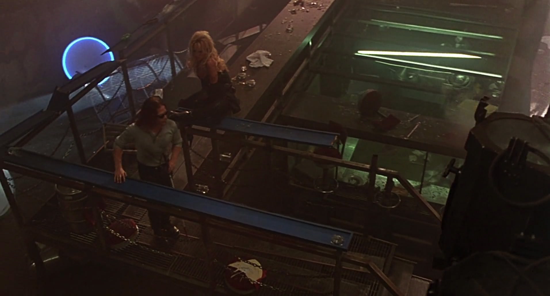 Barb Wire (1996) HD screenshot 7562