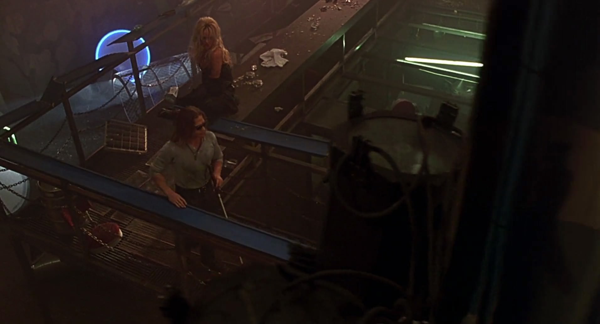 Barb Wire (1996) HD screenshot 7565