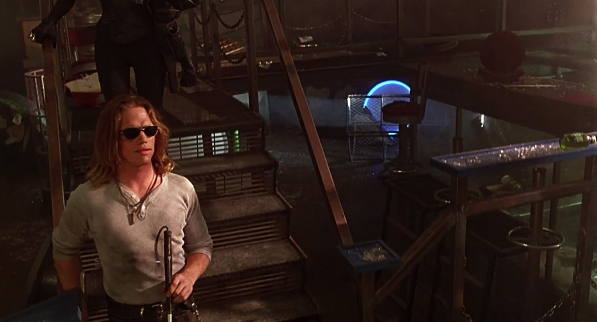 Barb Wire (1996) screencap 7584