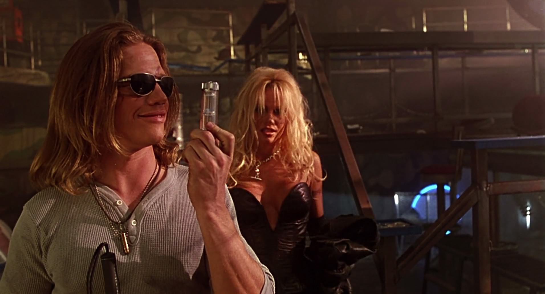 Barb Wire (1996) screencap 7605