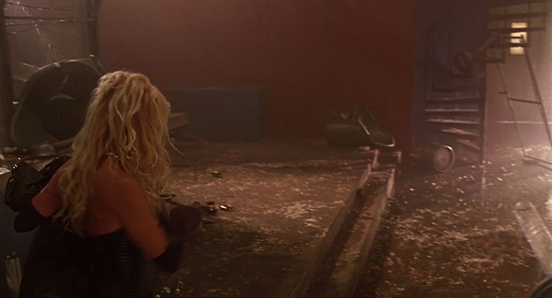 Barb Wire (1996) screencap 7617