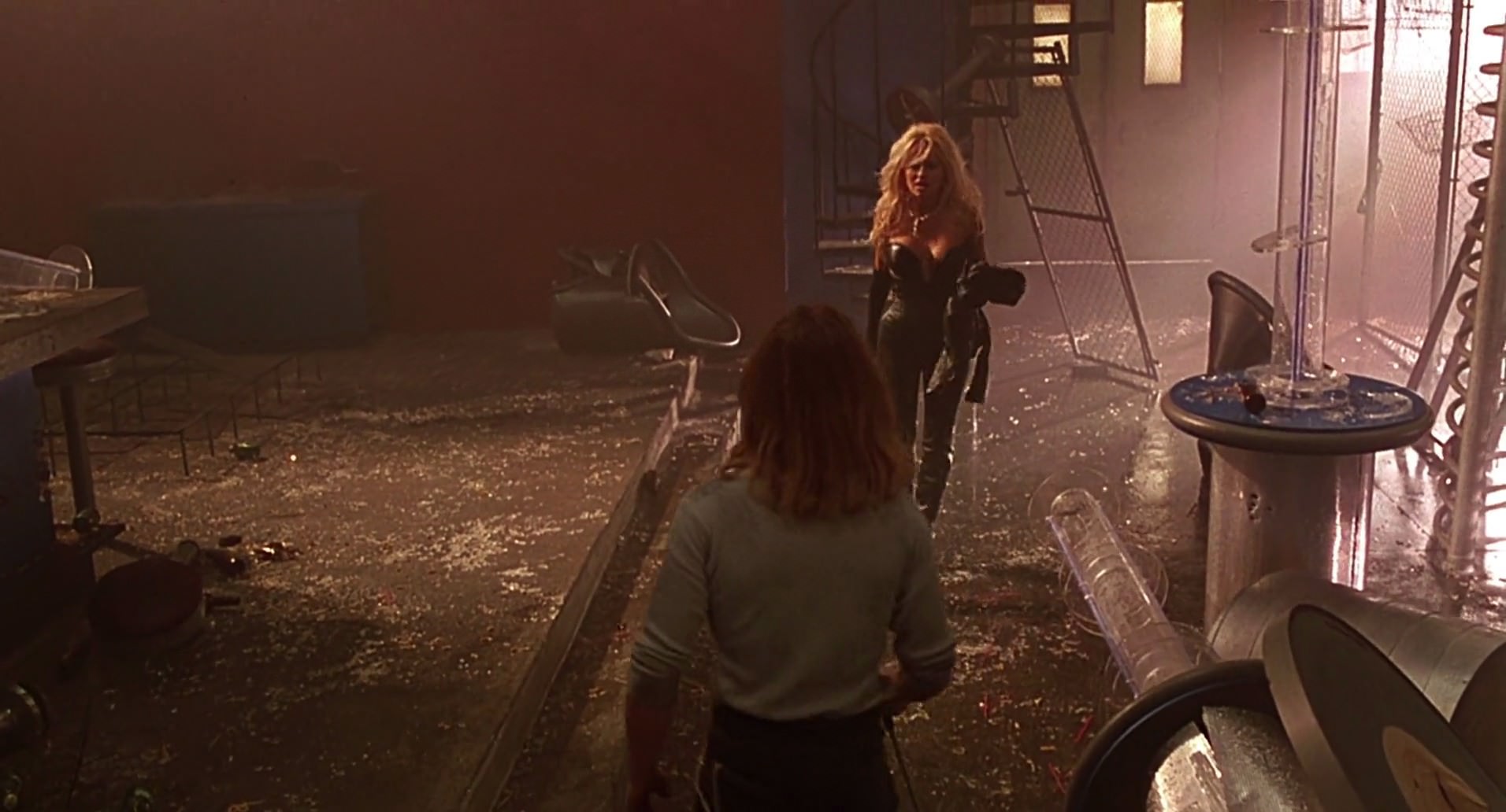 Barb Wire (1996) HD screenshot 7631