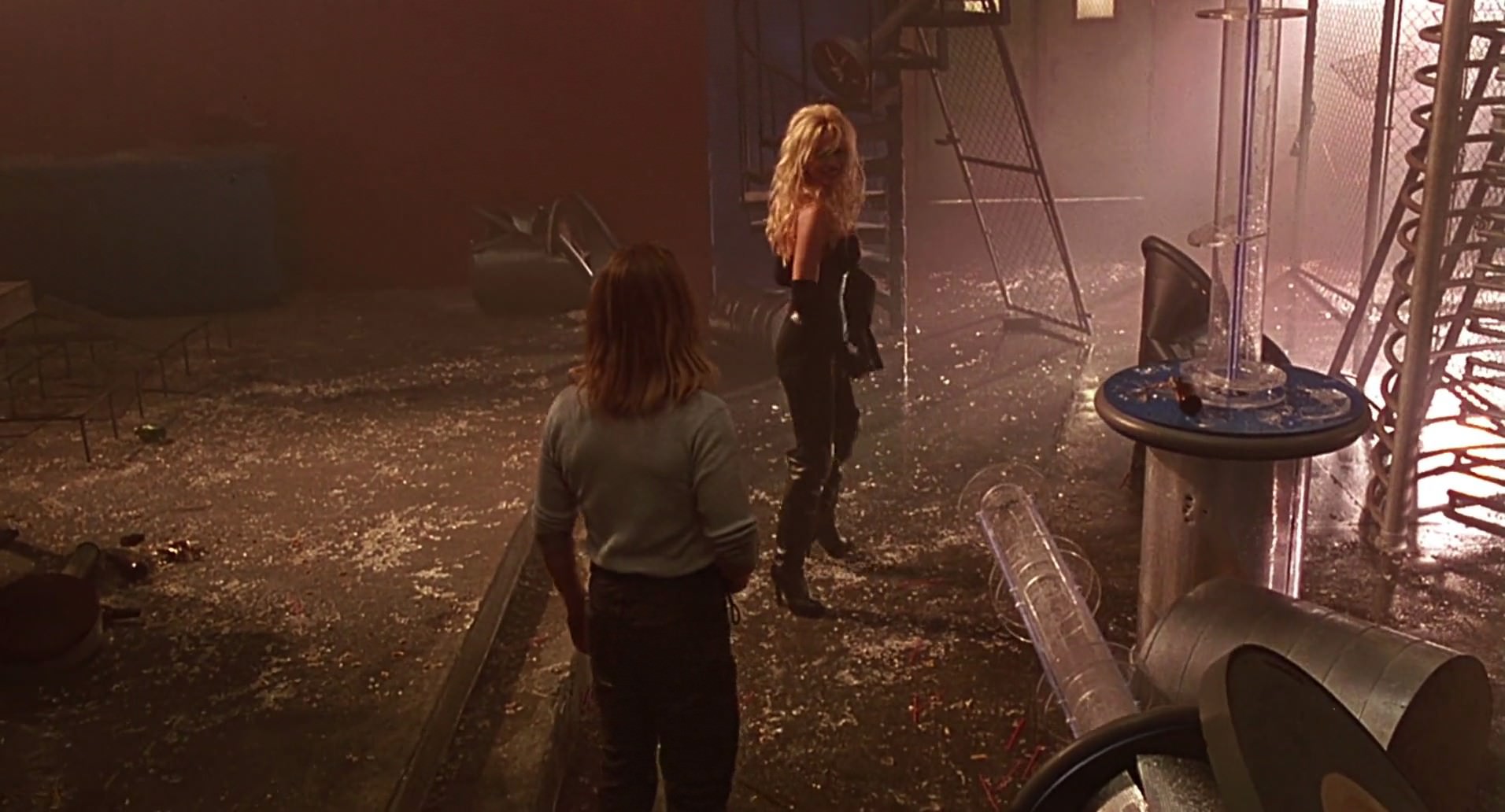Barb Wire (1996) screencap 7635