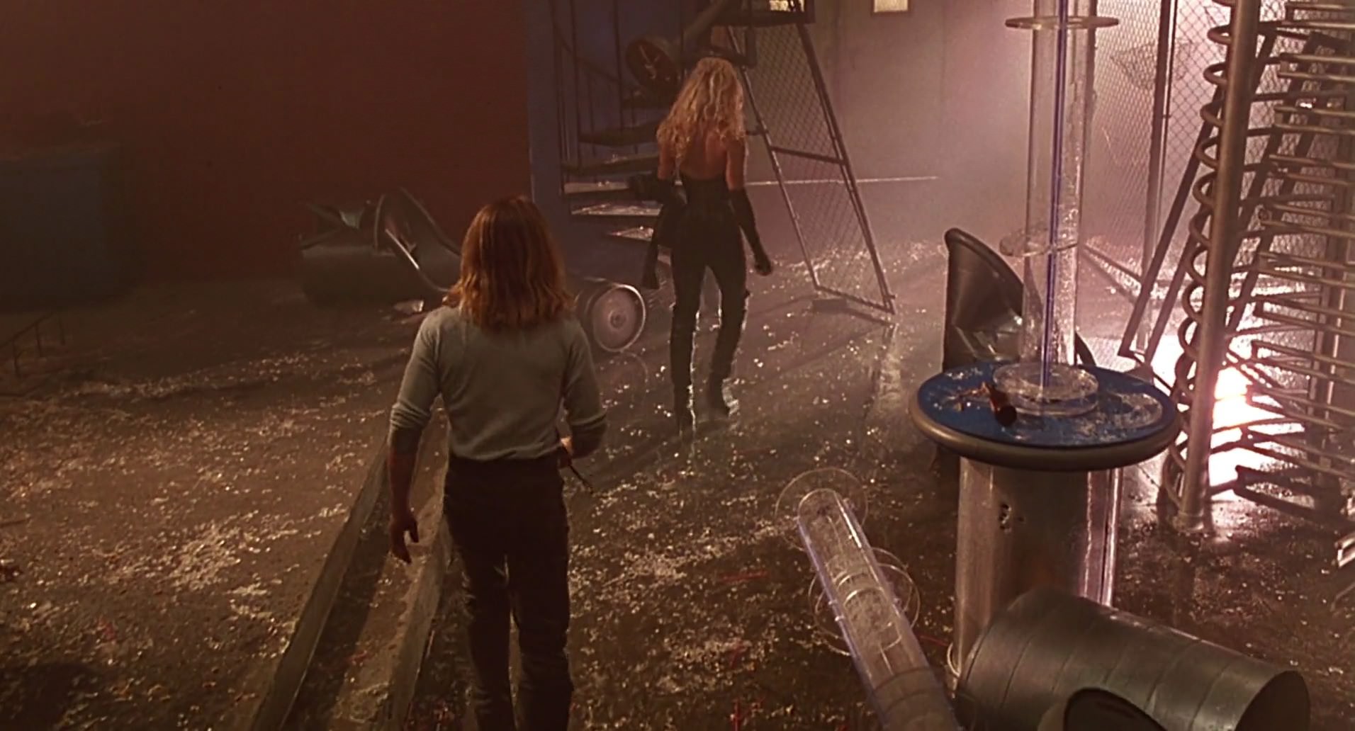 Barb Wire (1996) screencap 7638