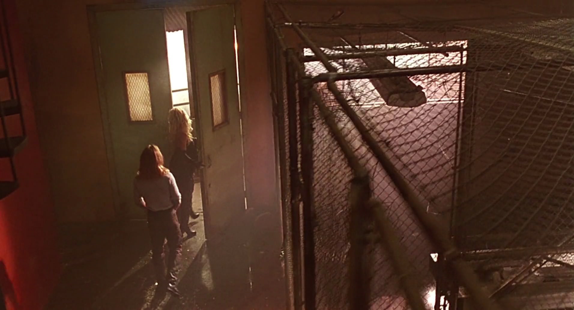 Barb Wire (1996) screencap 7650