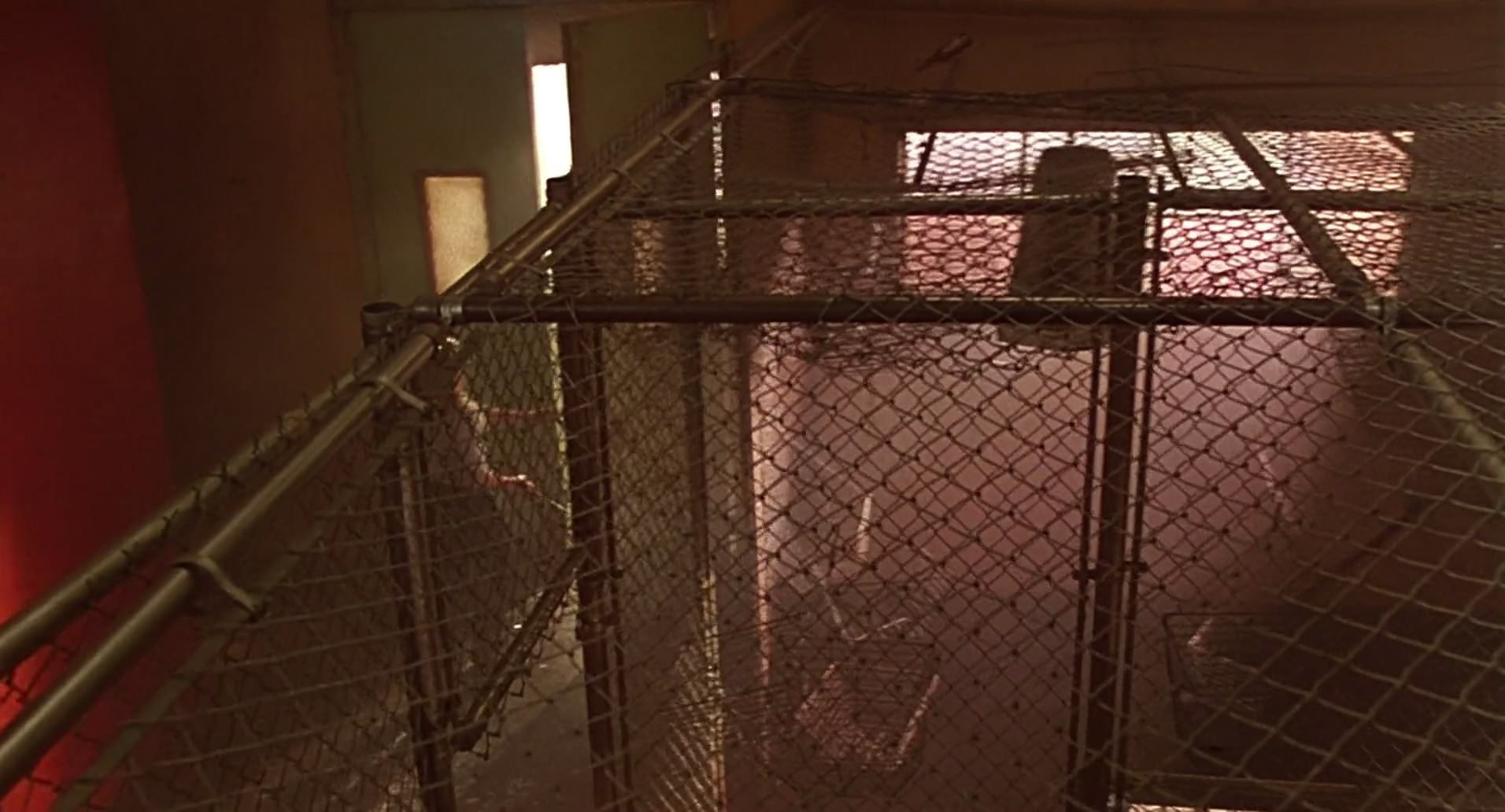 Barb Wire (1996) screencap 7653