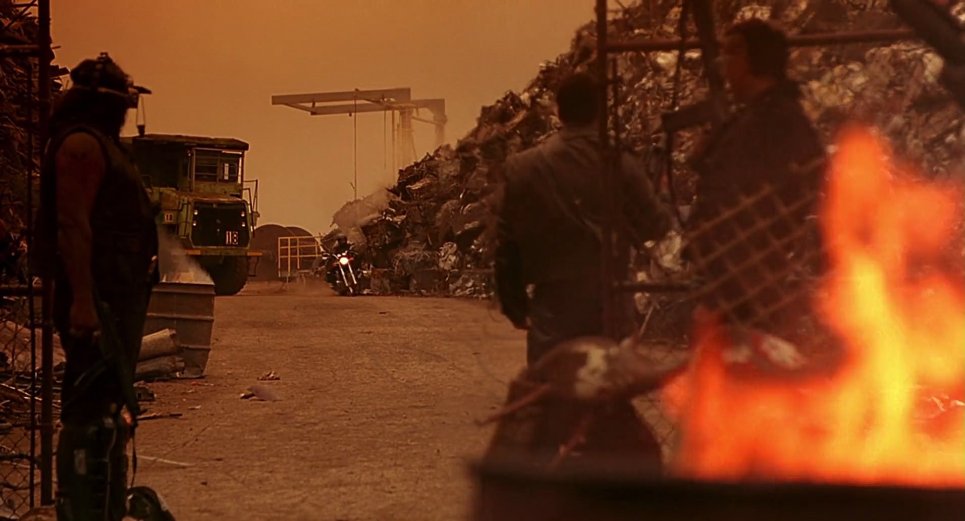 Barb Wire (1996) screencap 7695