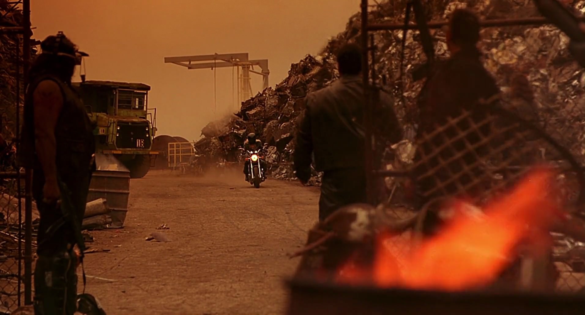 Barb Wire (1996) screencap 7698