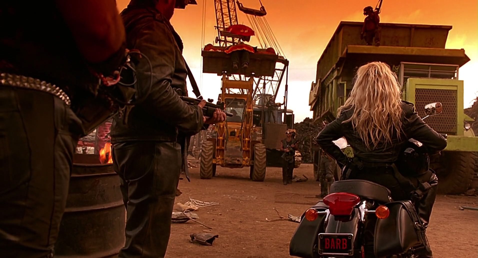 Barb Wire (1996) screencap 7755
