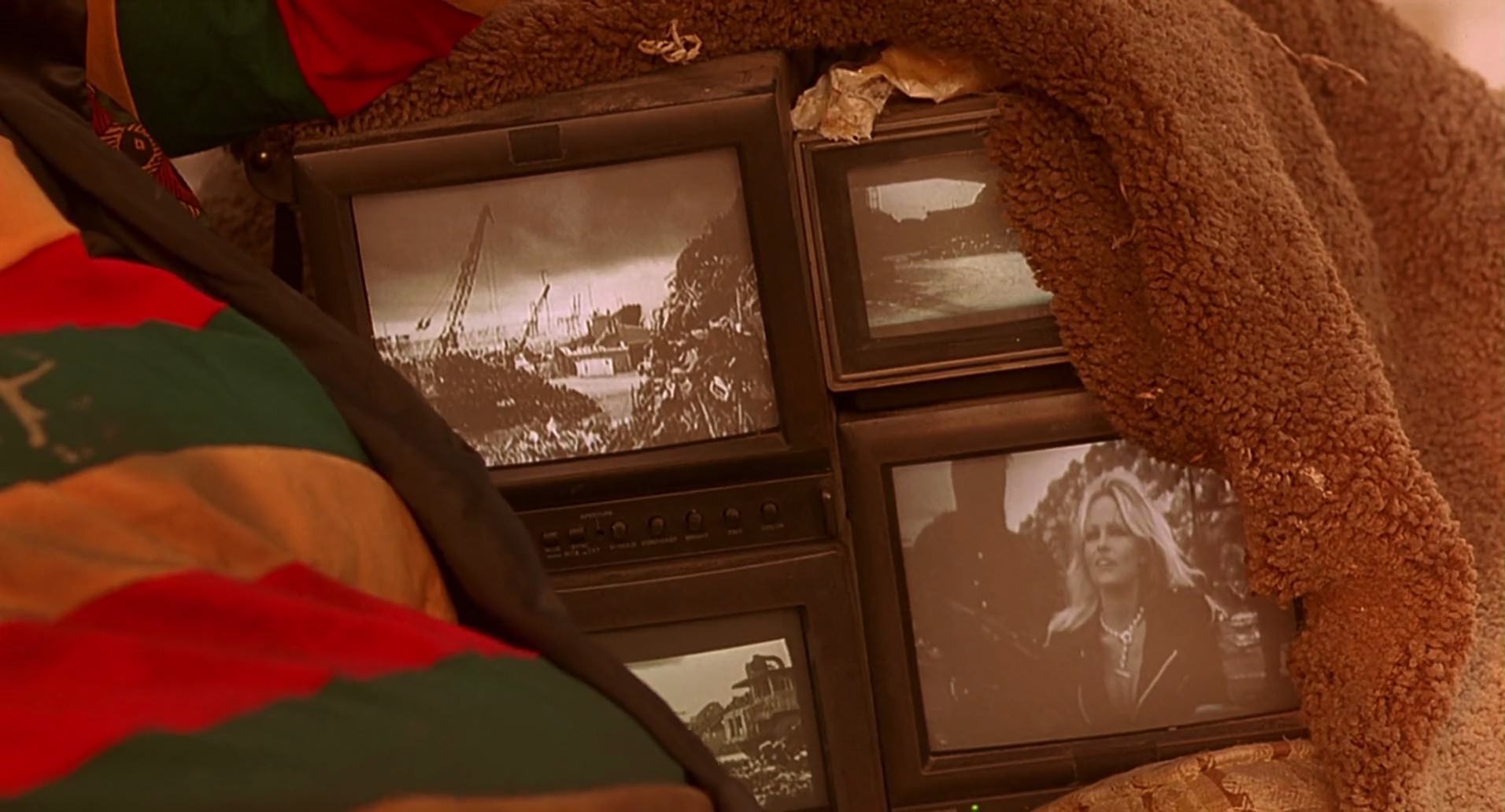 Barb Wire (1996) HD screenshot 7814