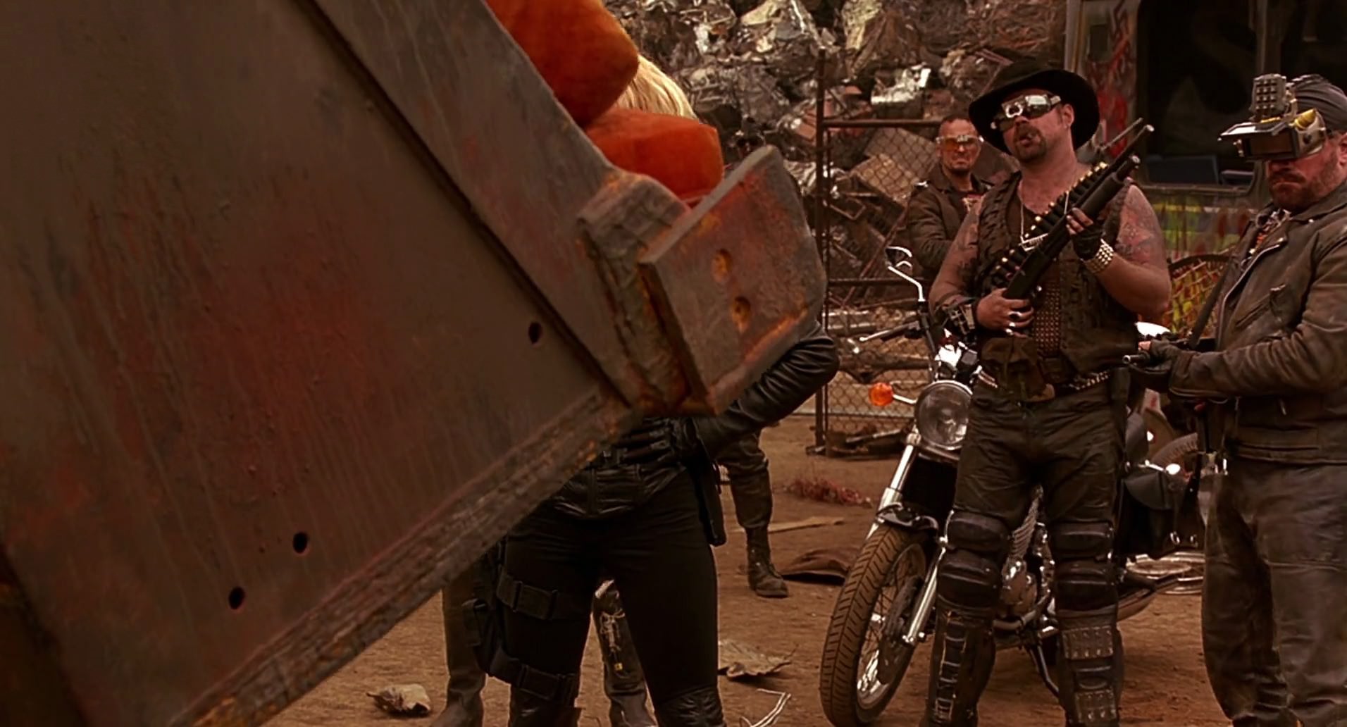 Barb Wire (1996) screencap 7842