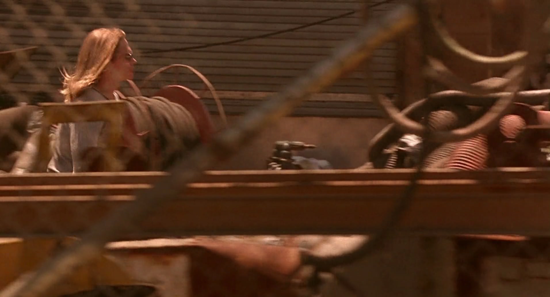 Barb Wire (1996) screencap 7926