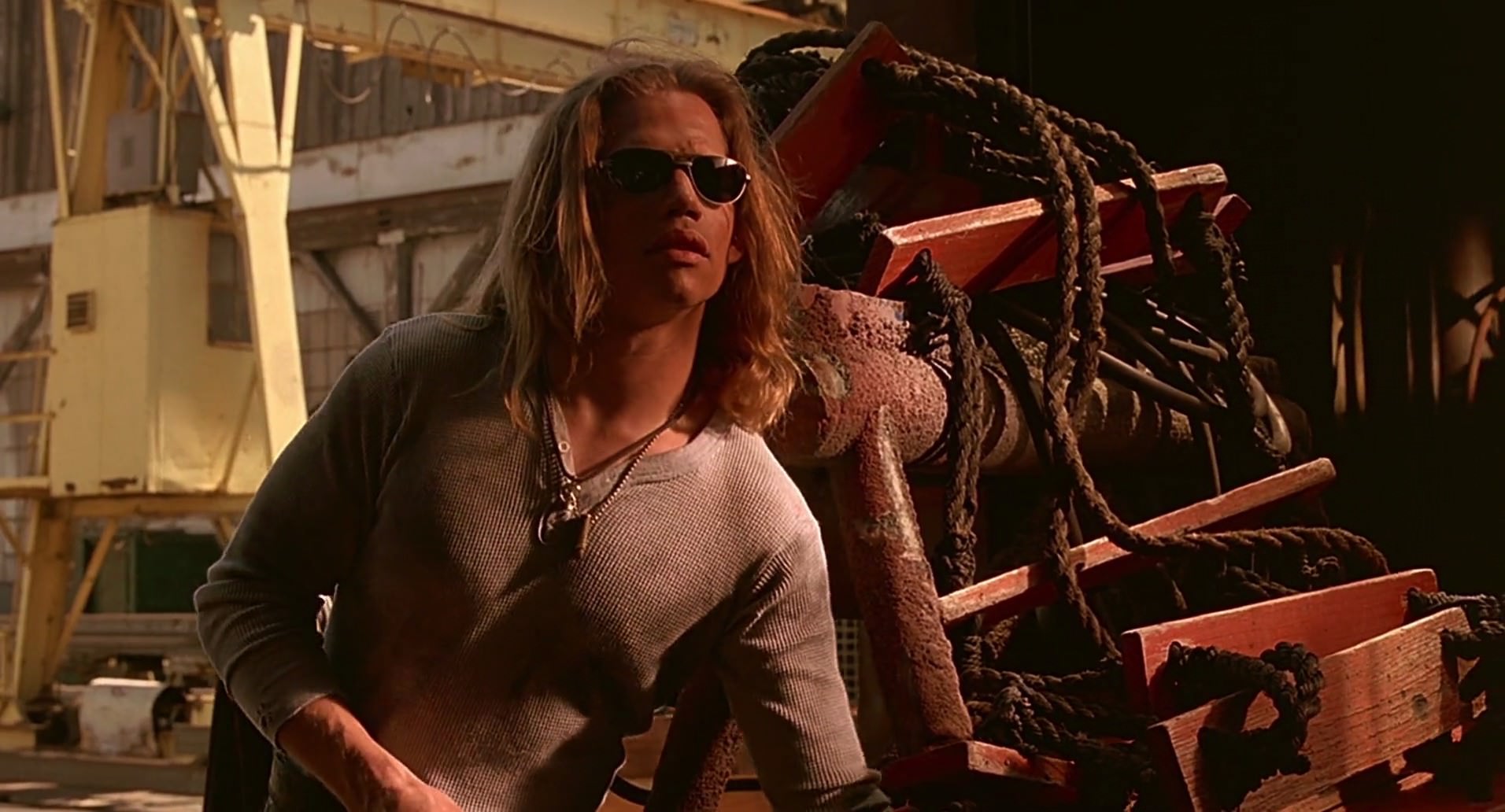 Barb Wire (1996) screencap 7959
