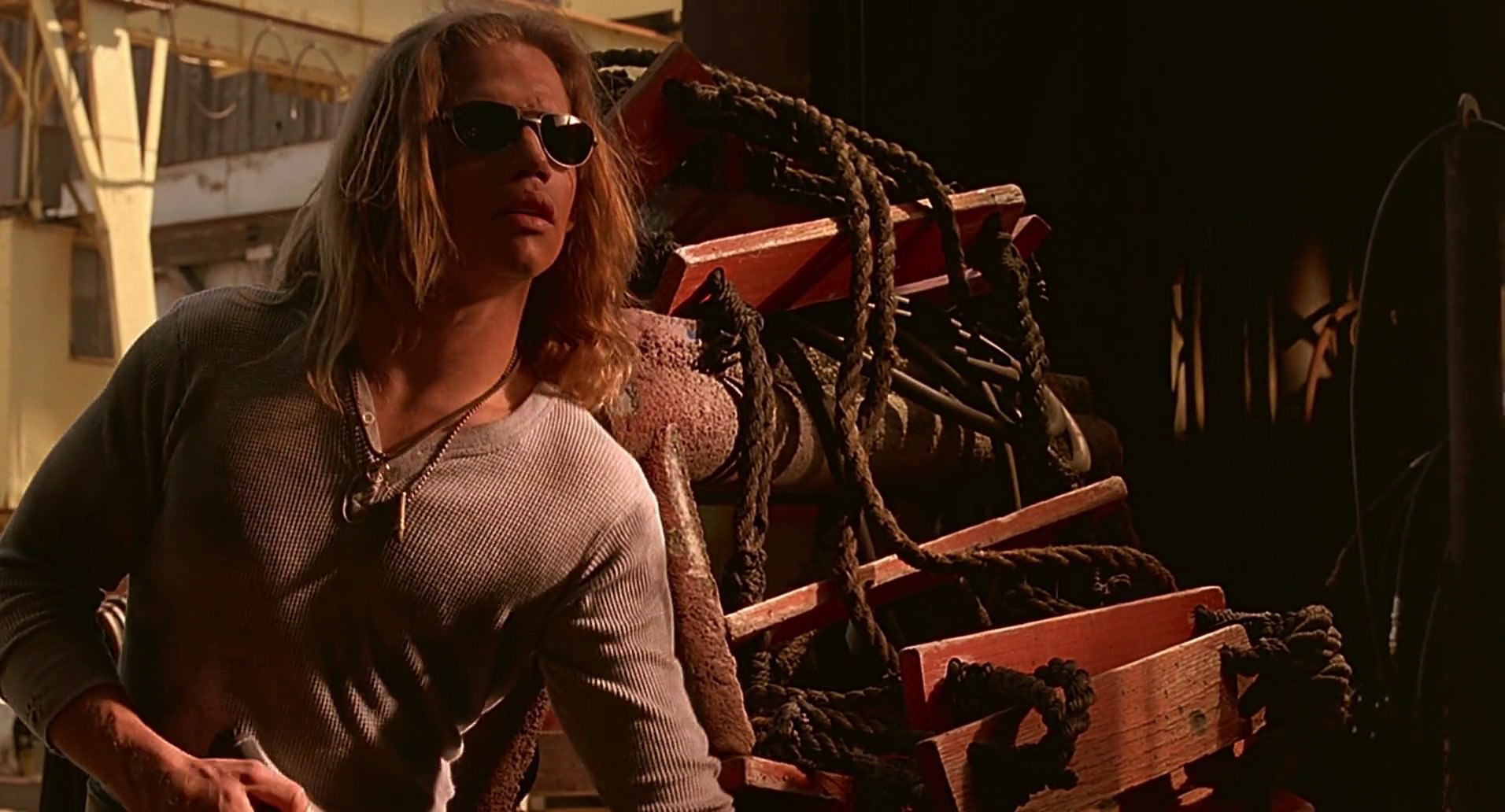 Barb Wire (1996) screencap 7962