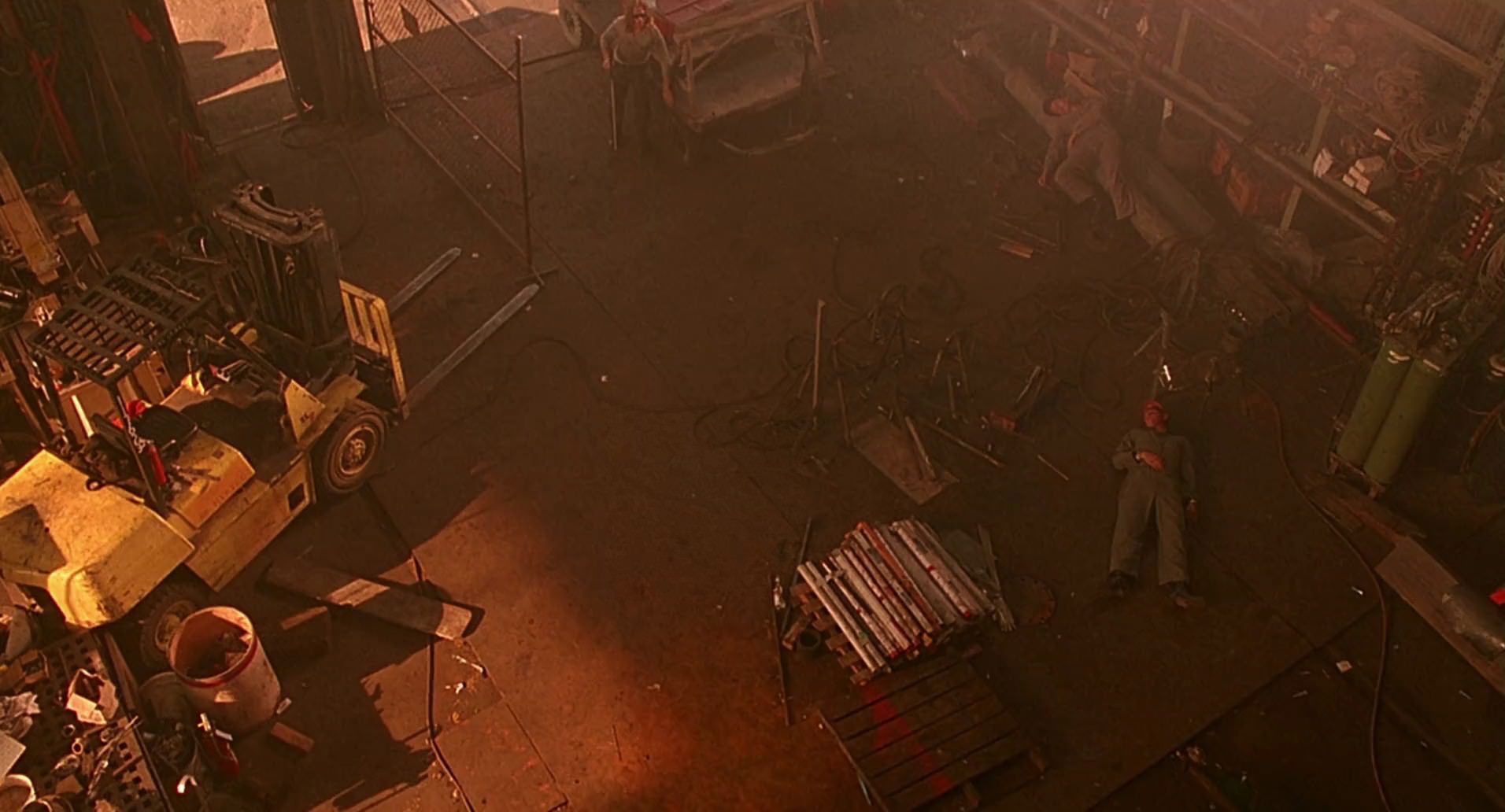 Barb Wire (1996) HD screenshot 7964