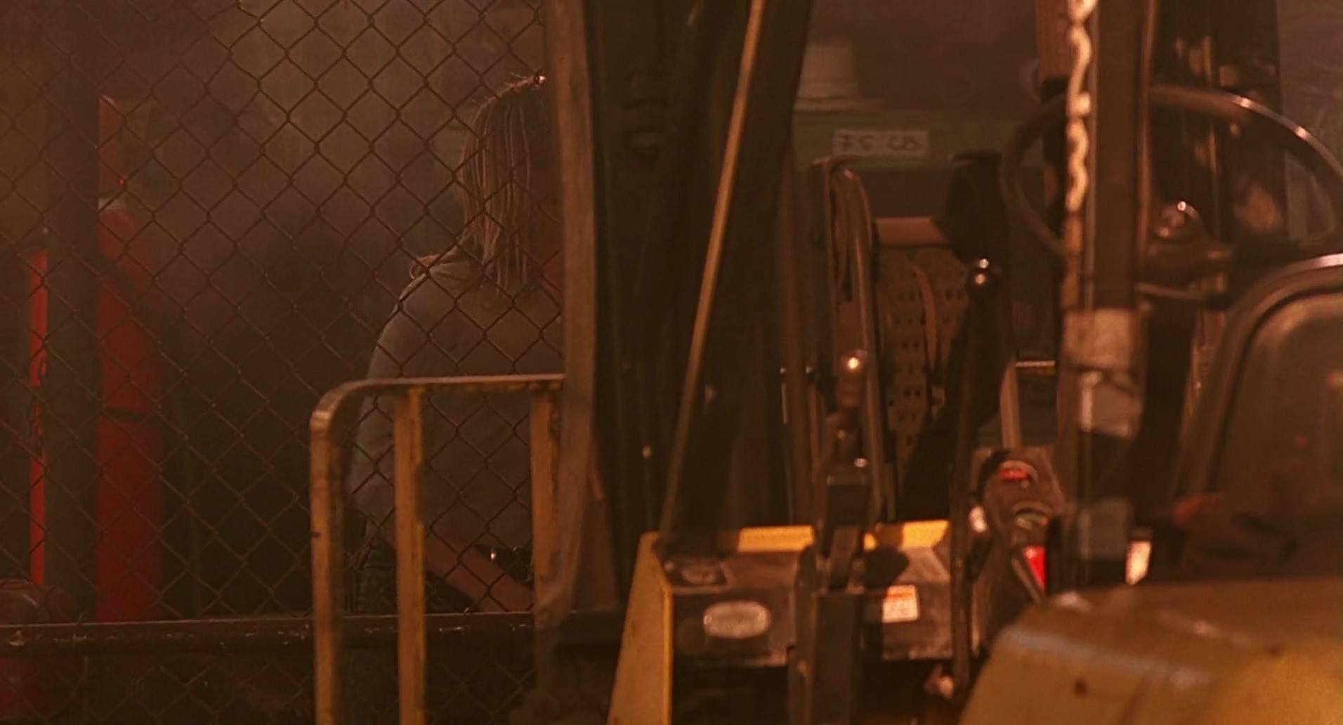 Barb Wire (1996) screencap 7986