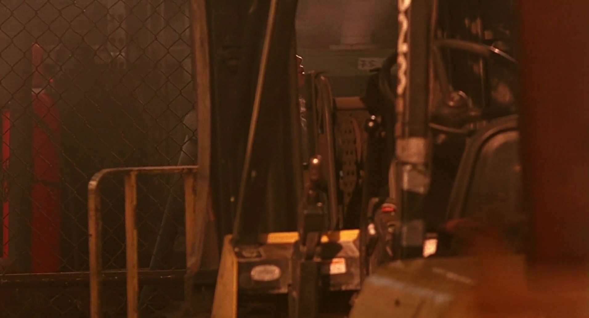 Barb Wire (1996) screencap 7989
