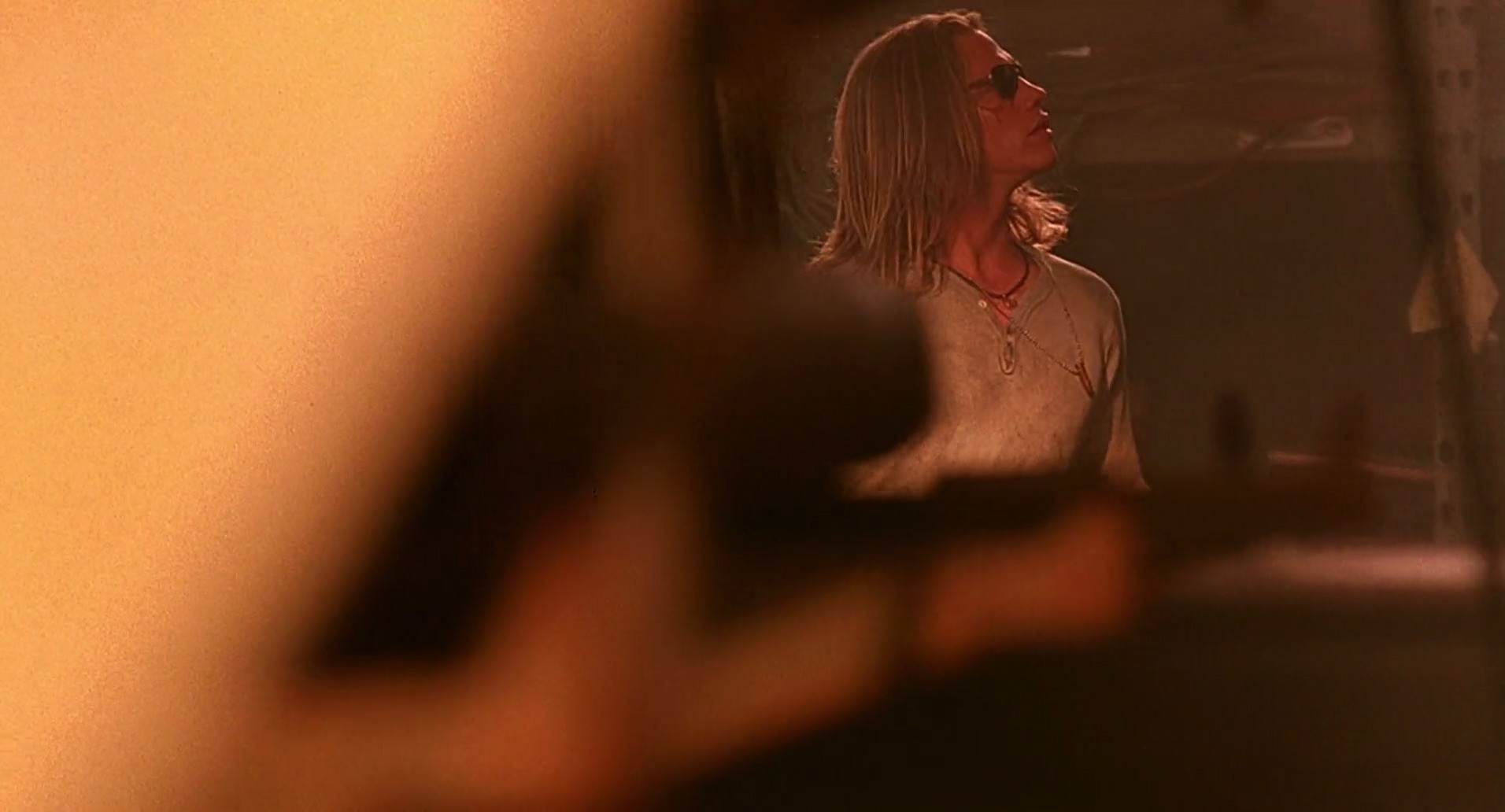 Barb Wire (1996) screencap 7995