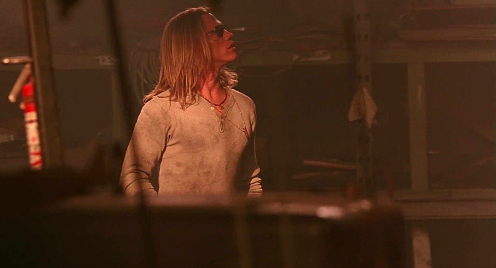 Barb Wire (1996) screencap 7998