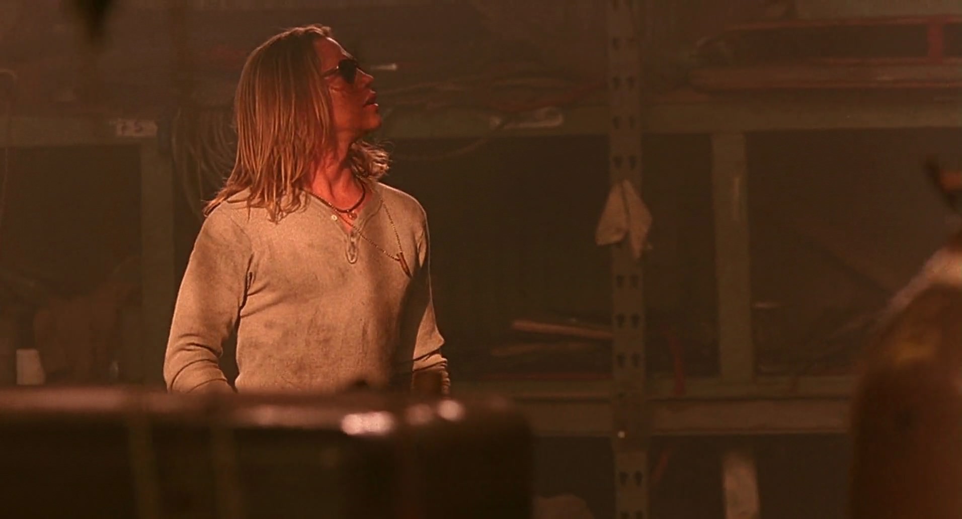 Barb Wire (1996) HD screenshot 8000