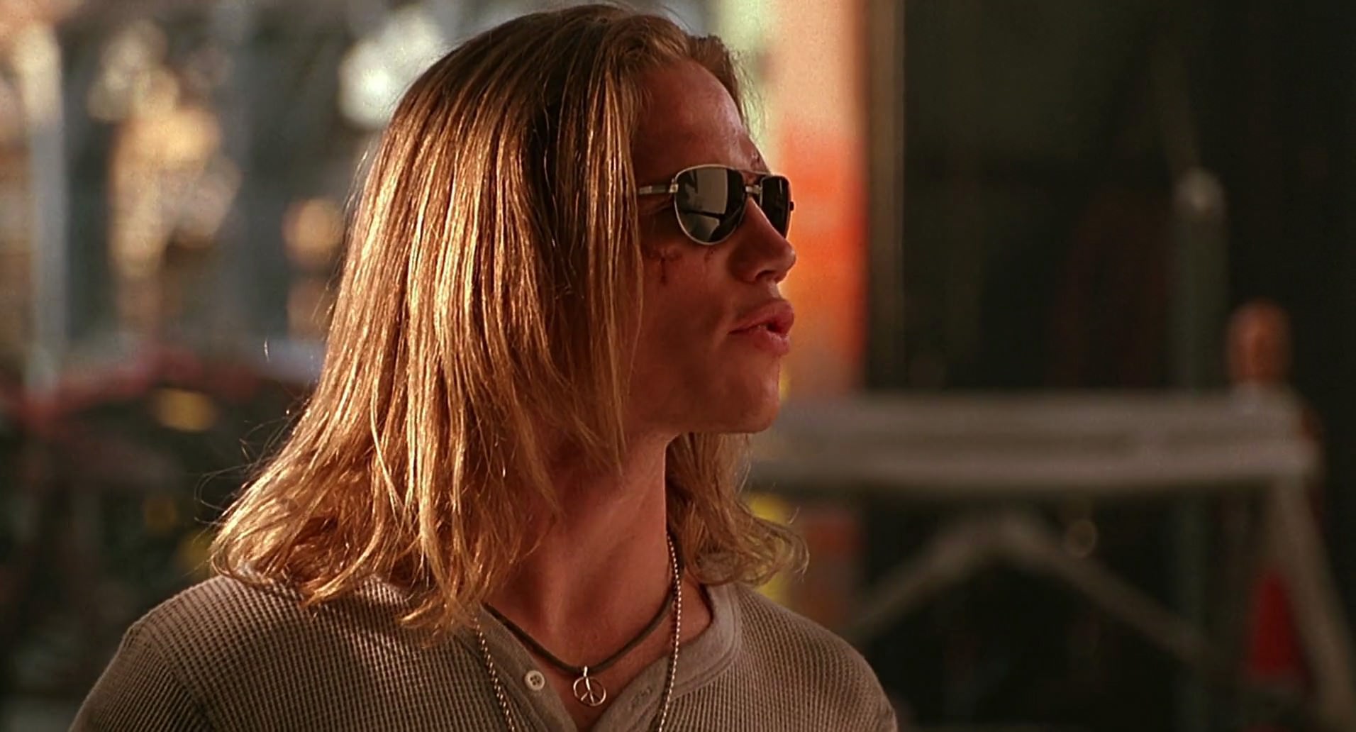 Barb Wire (1996) HD screenshot 8006