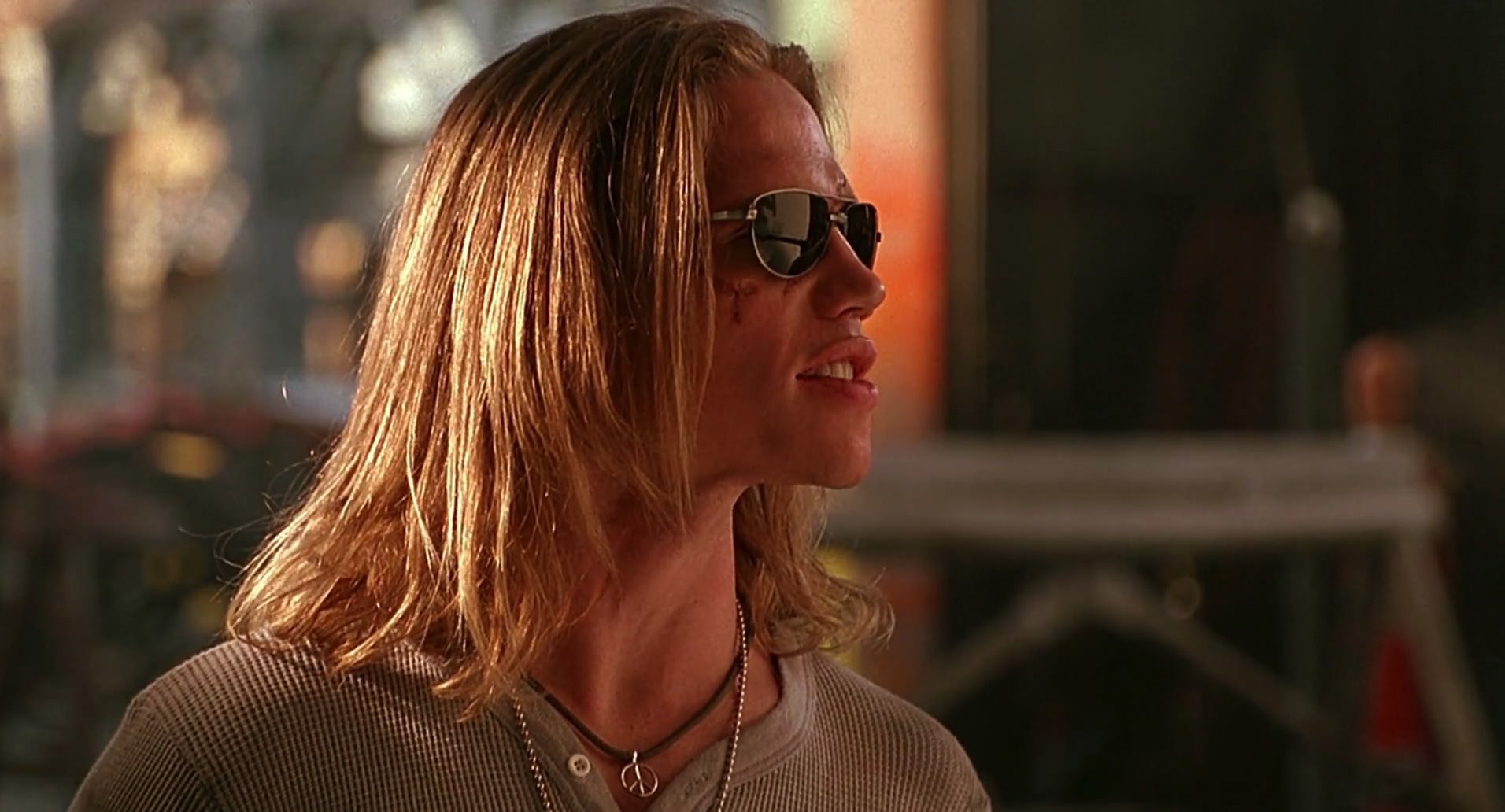 Barb Wire (1996) HD screenshot 8009