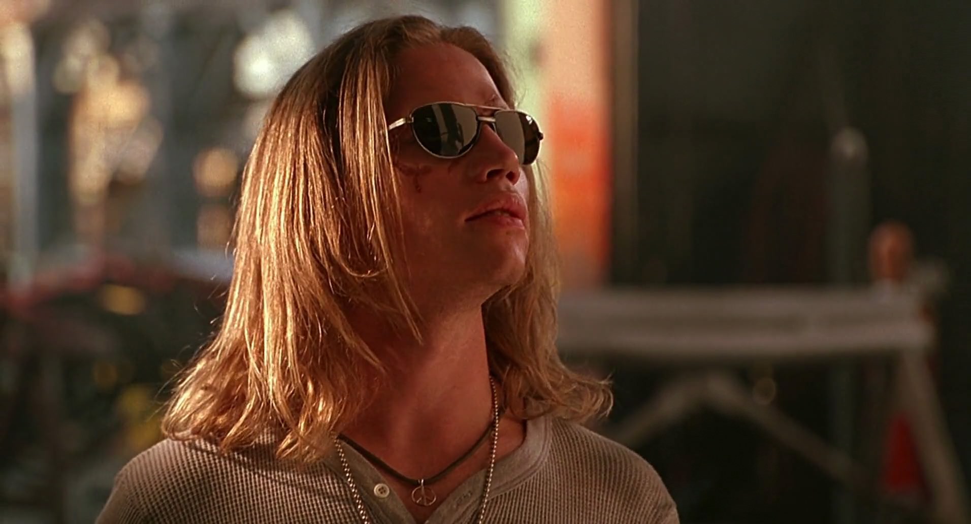 Barb Wire (1996) screencap 8019