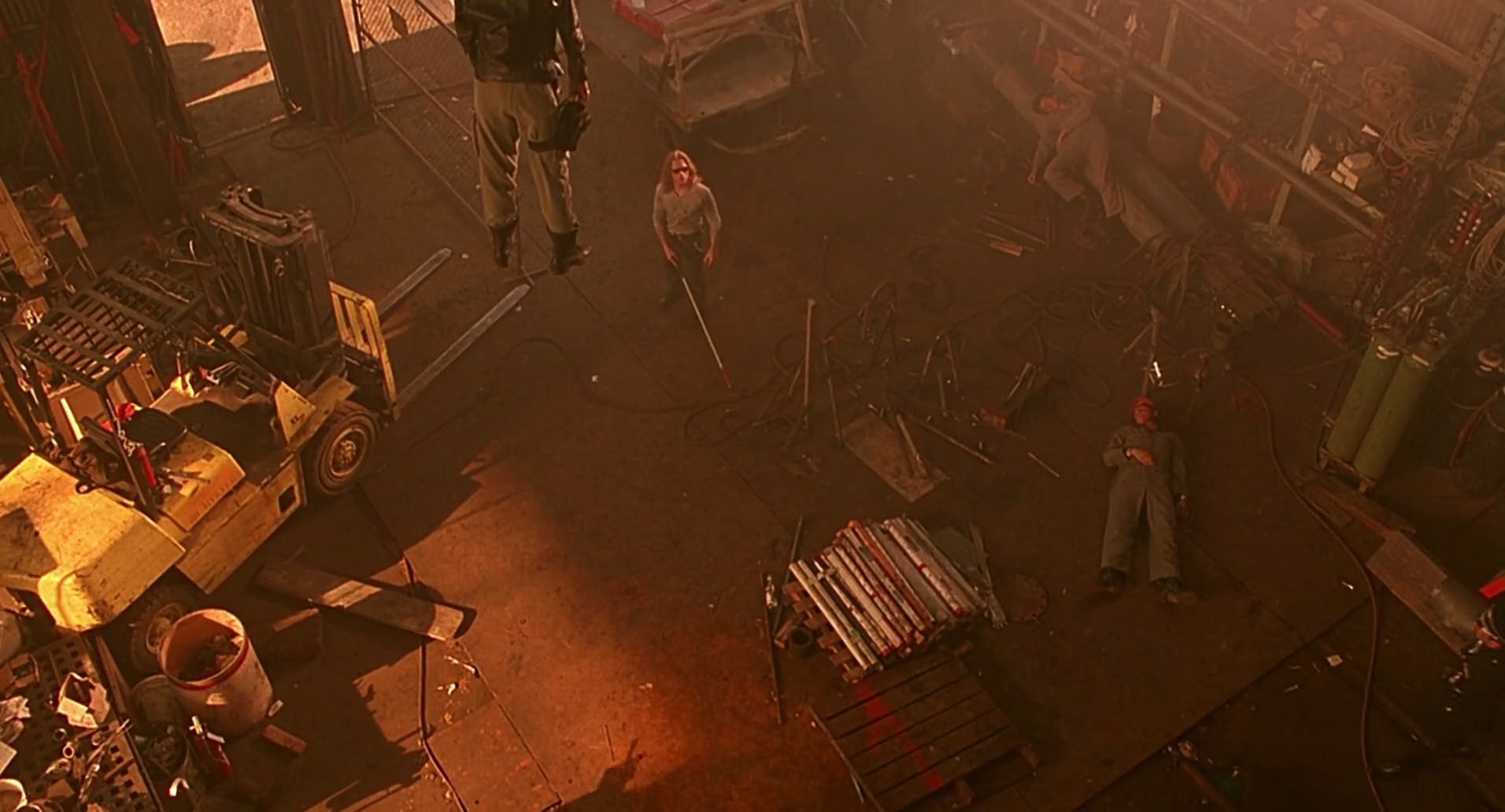 Barb Wire (1996) screencap 8025