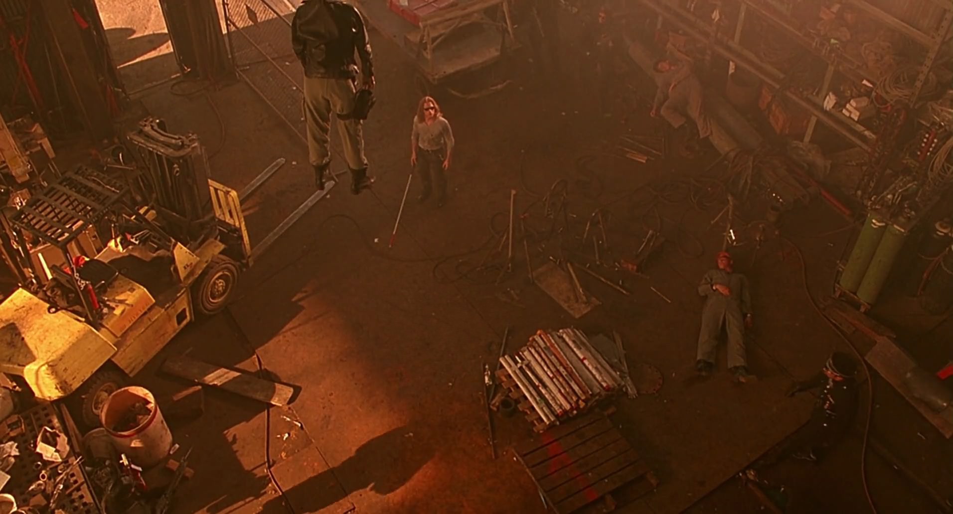 Barb Wire (1996) HD screenshot 8027