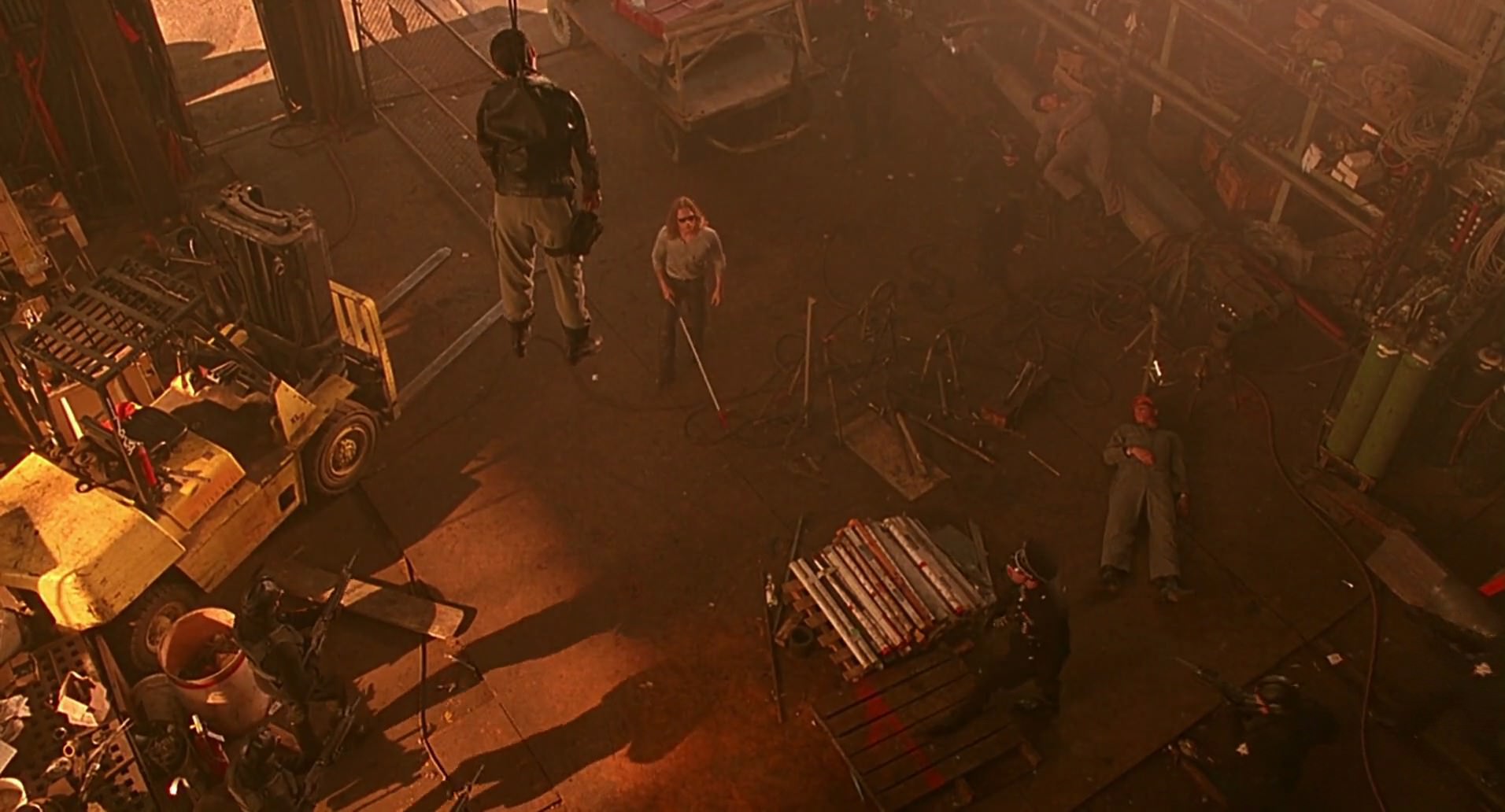 Barb Wire (1996) screencap 8031