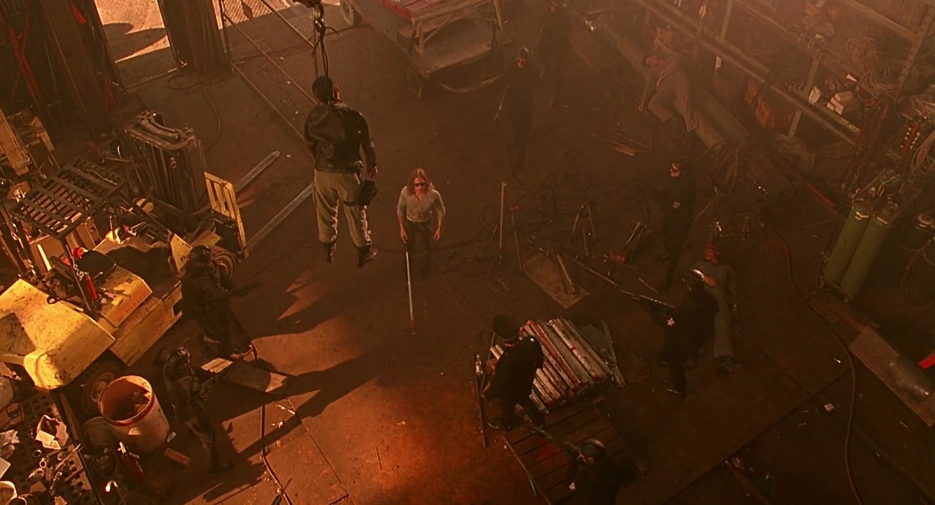 Barb Wire (1996) HD screenshot 8036