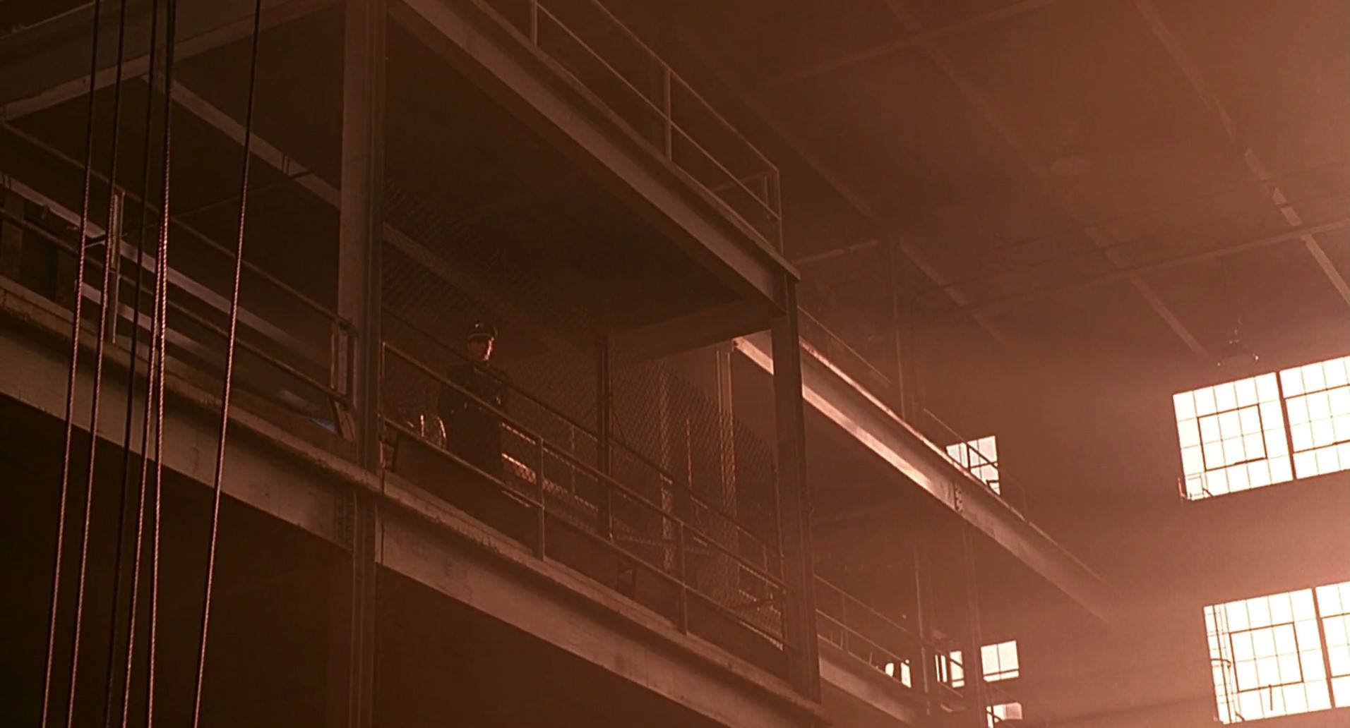 Barb Wire (1996) screencap 8040