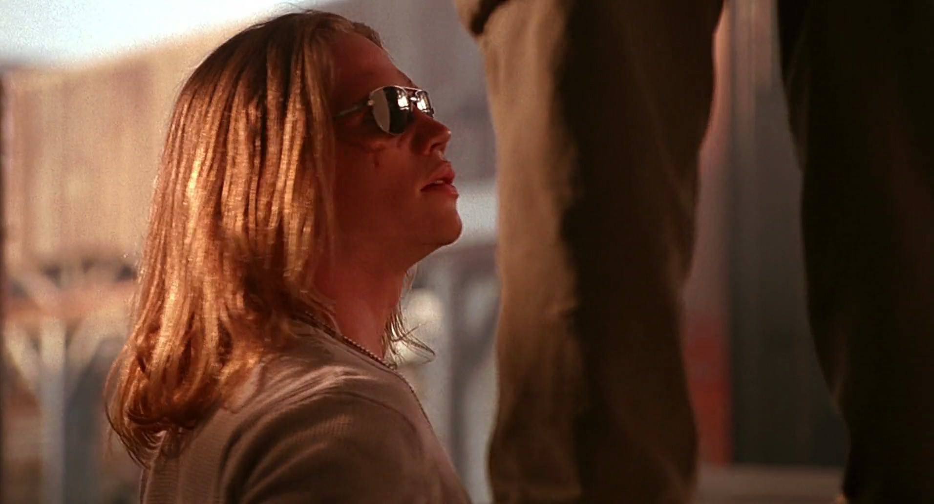 Barb Wire (1996) screencap 8052