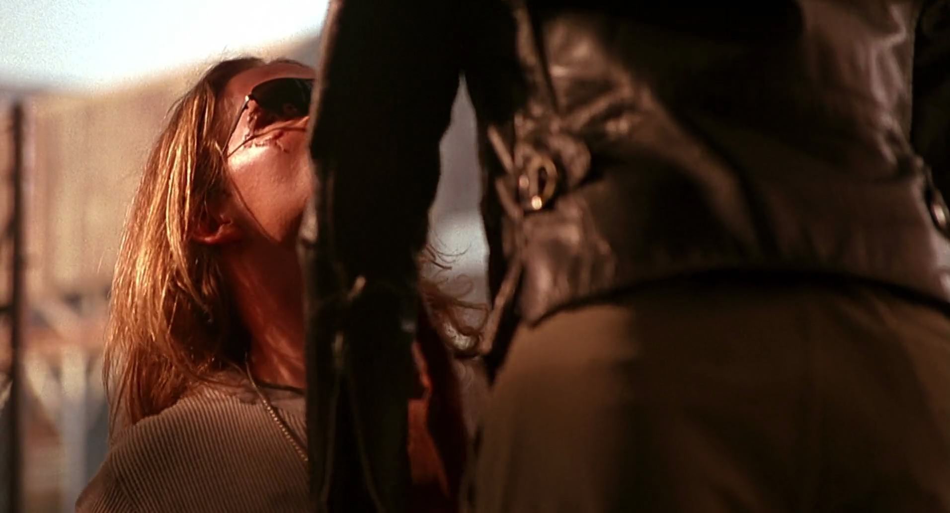Barb Wire (1996) screencap 8058