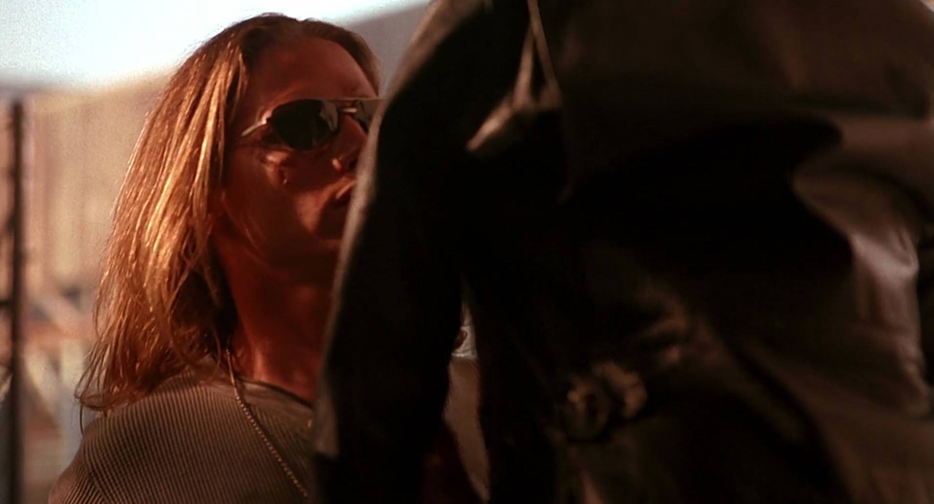 Barb Wire (1996) HD screenshot 8060