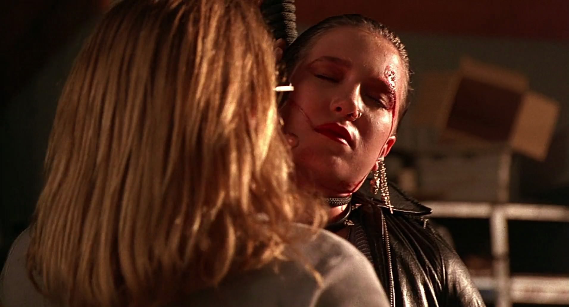 Barb Wire (1996) HD screenshot 8063