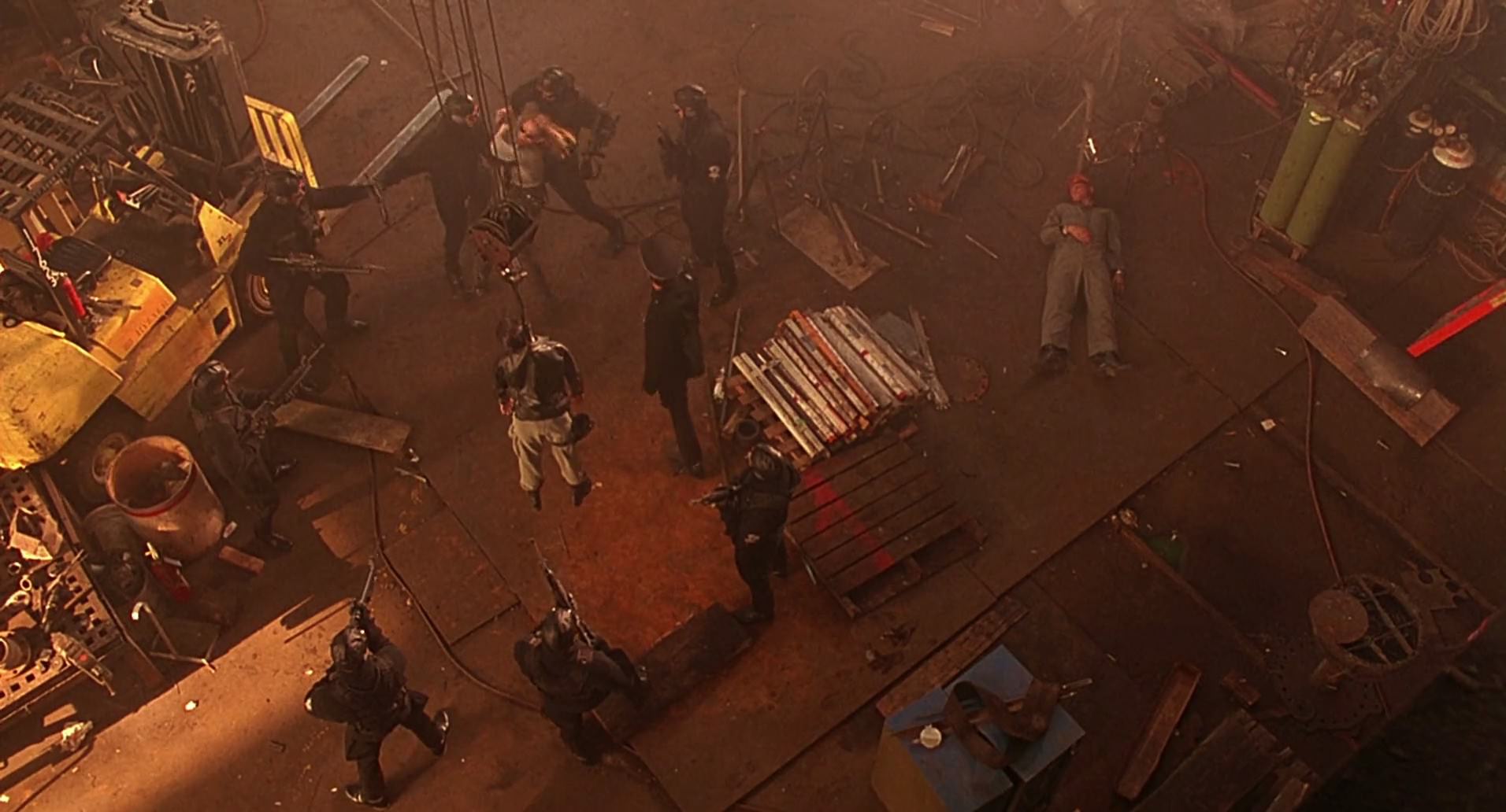 Barb Wire (1996) HD screenshot 8084