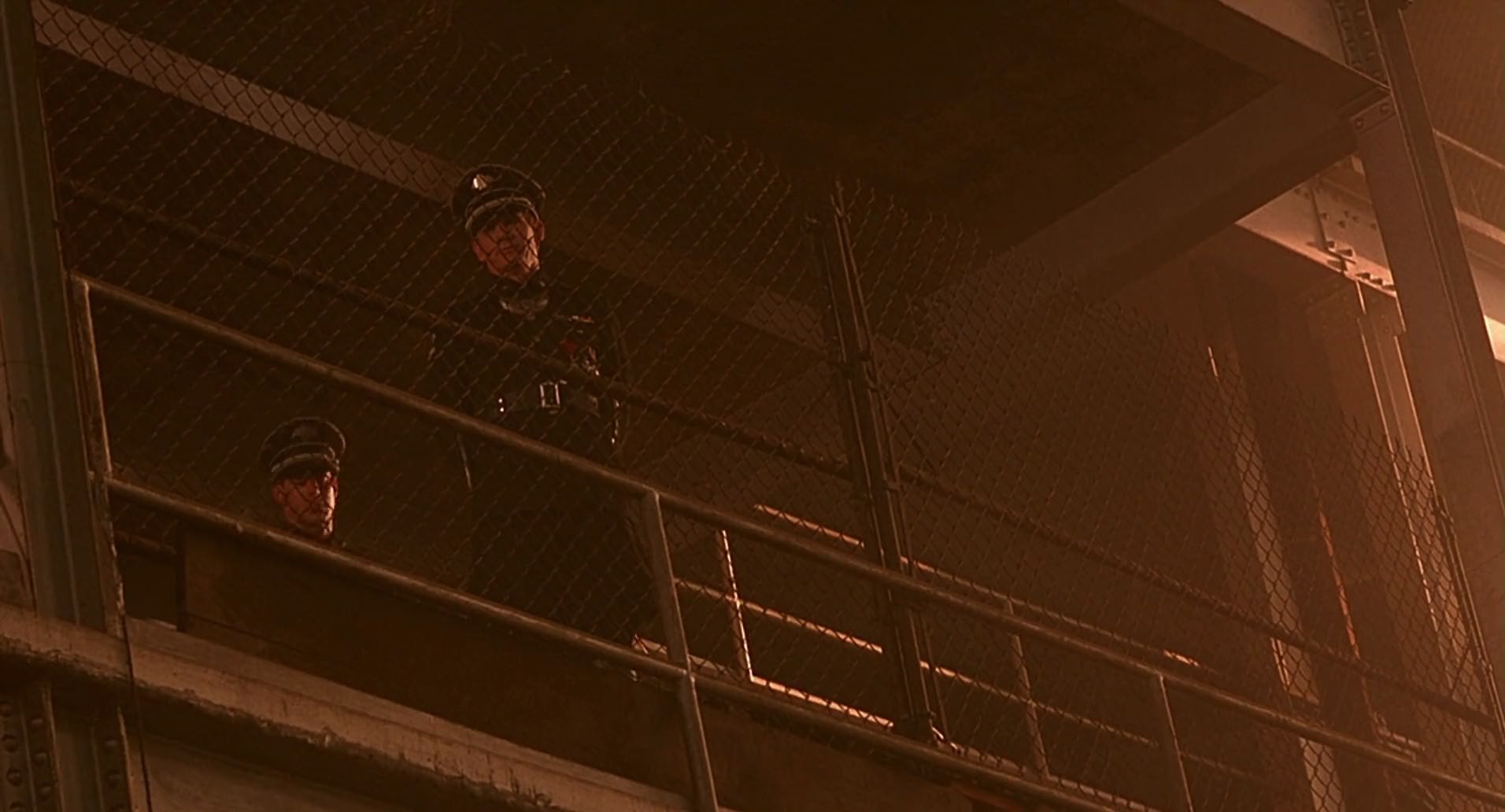 Barb Wire (1996) screencap 8103