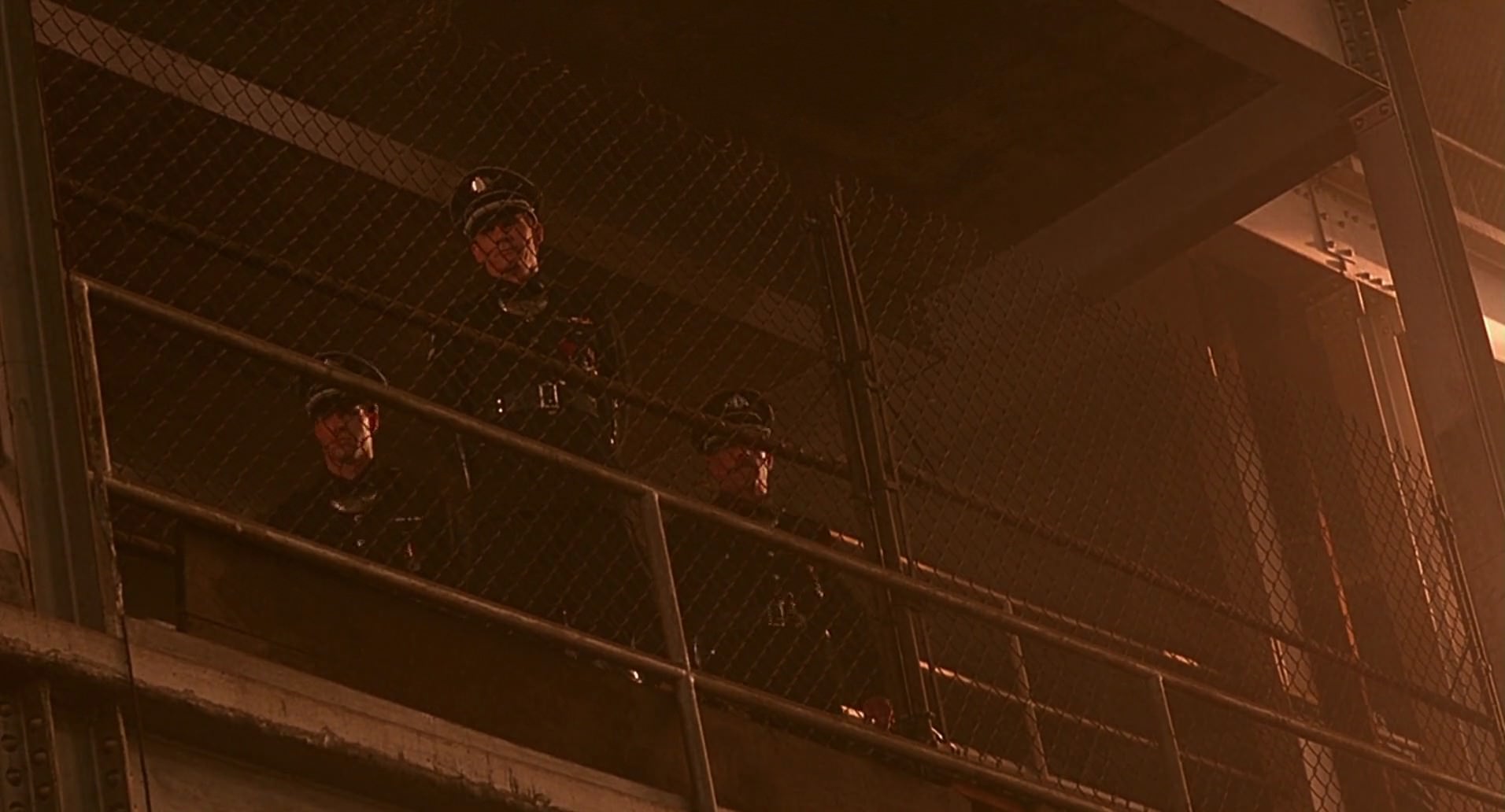 Barb Wire (1996) HD screenshot 8105