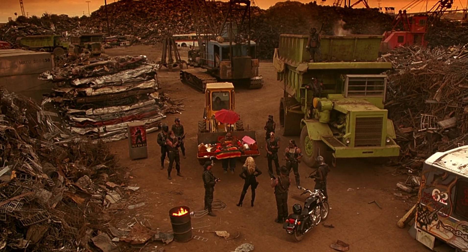 Barb Wire (1996) screencap 8115